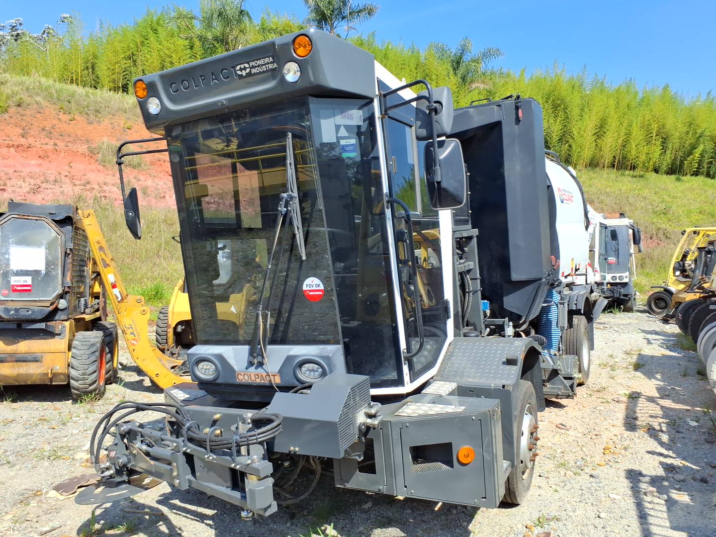 VARREDEIRA MECANICA SUCÇÃO