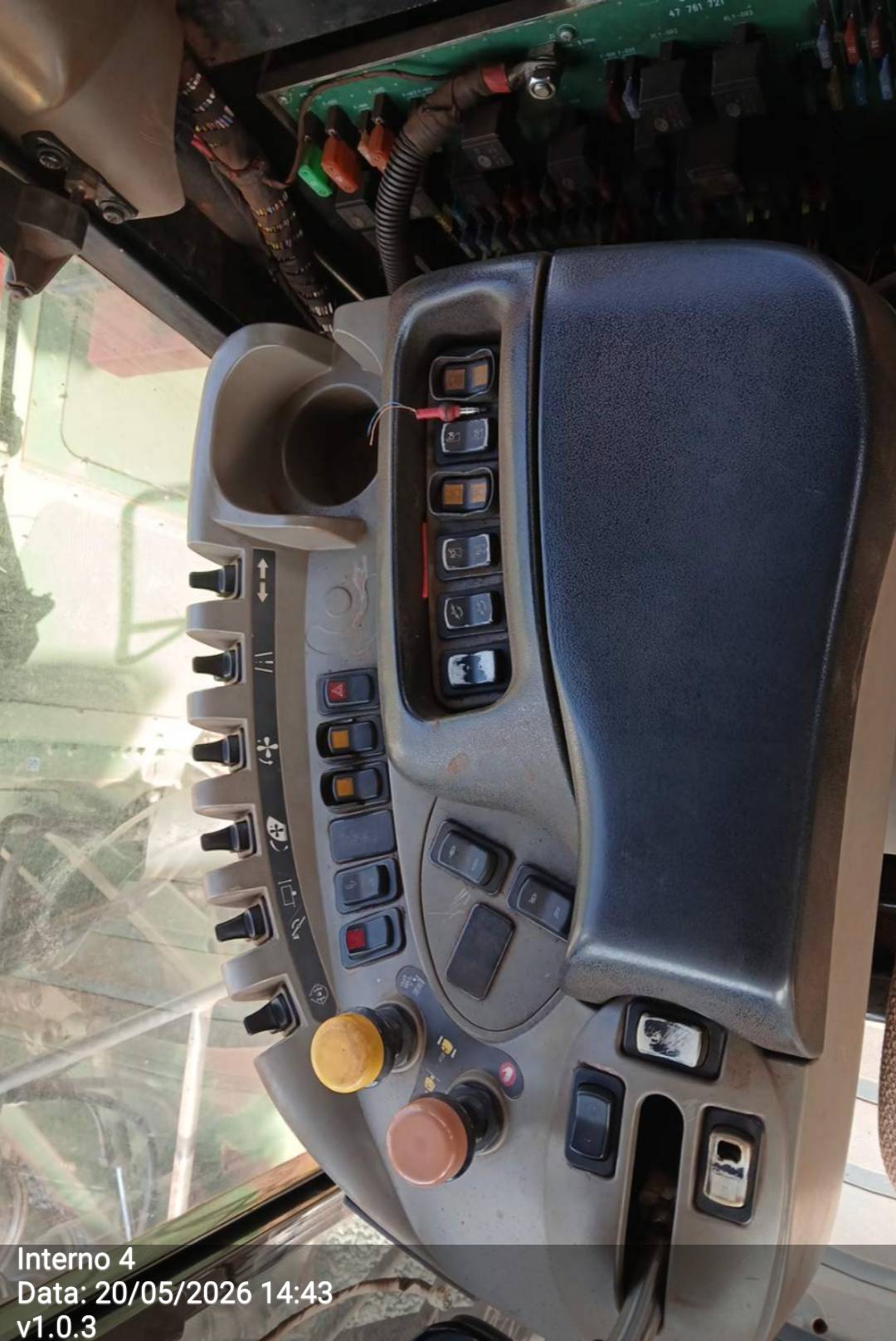 CASE 8810