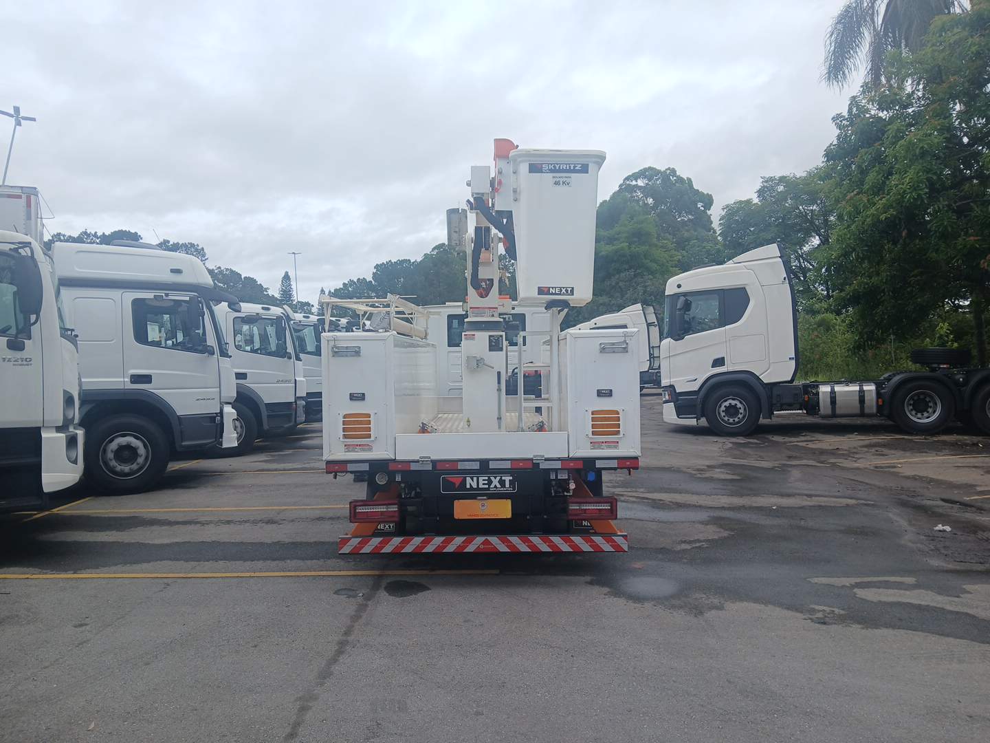 VOLKSWAGEN/EXPRESS DRF 4X2