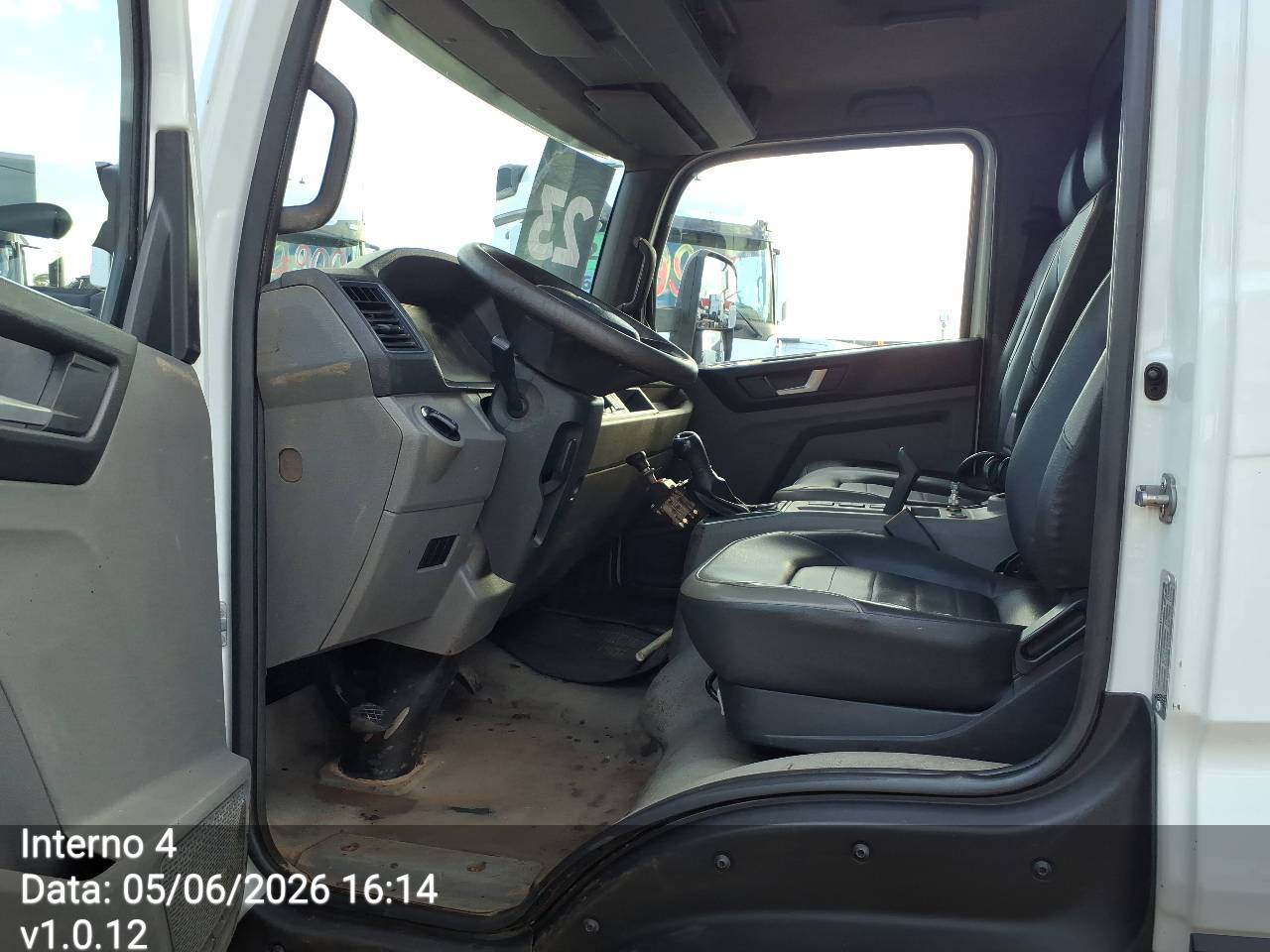VOLKSWAGEN/11.180 DRC 4X2