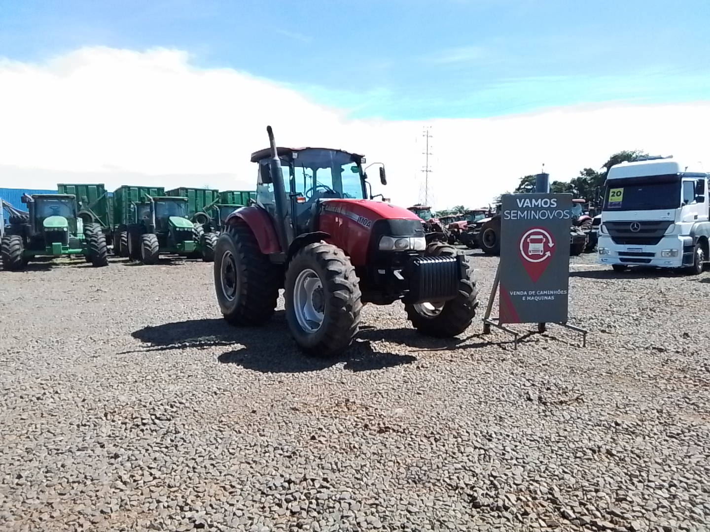 TRATOR CASE FARMALL 110A
