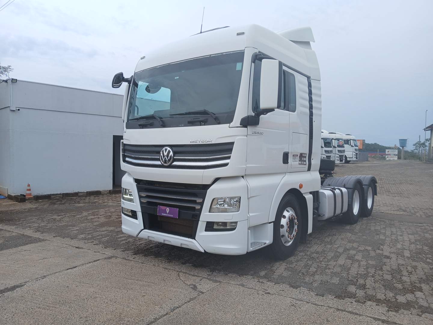 VOLKSWAGEN/29.520 METEOR 6X4