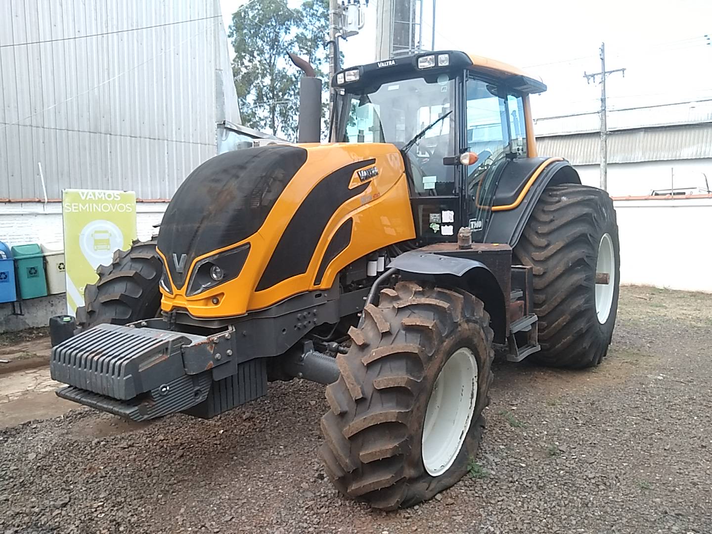 TRATOR VALTRA A850