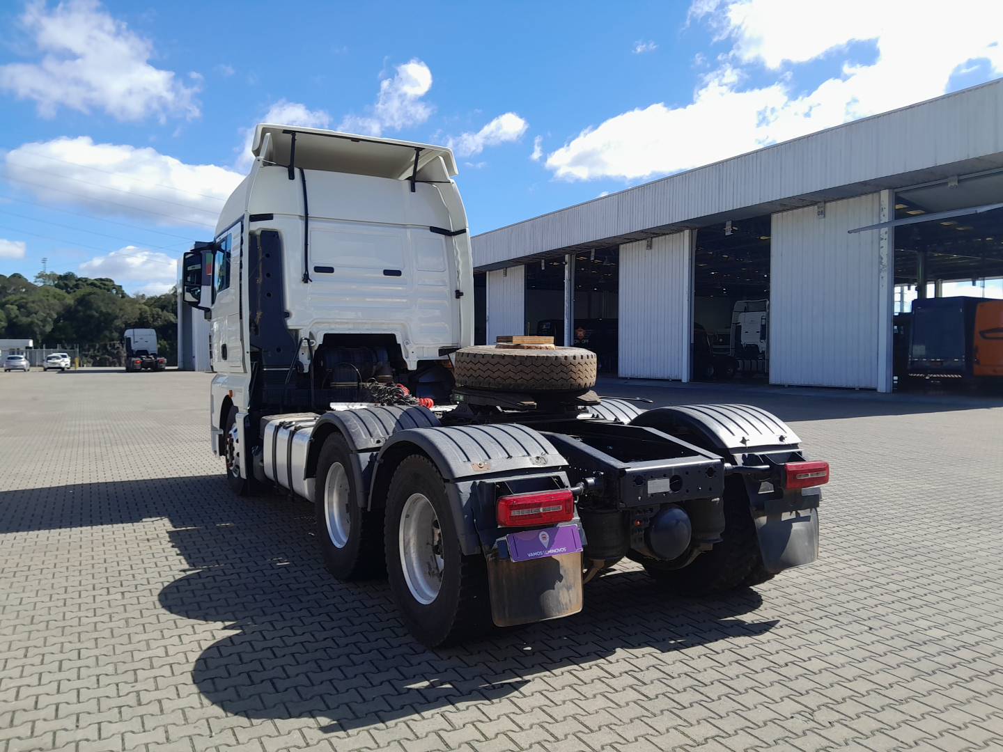 VOLKSWAGEN/29.520 METEOR 6X4