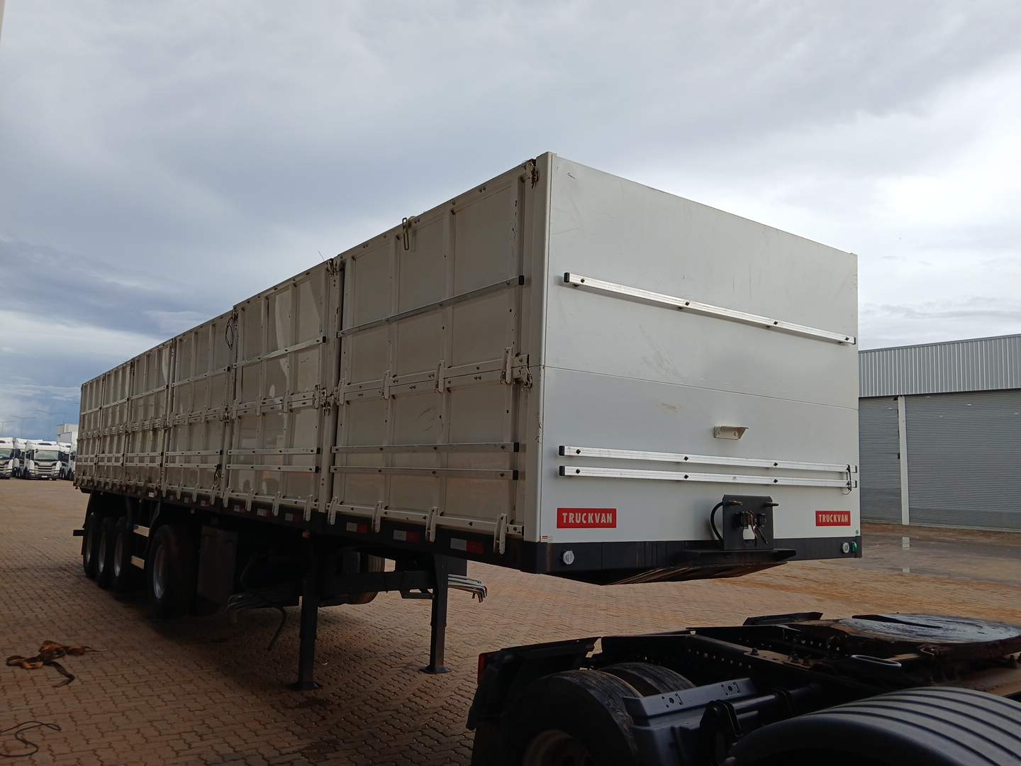 SR GRANELEIRO 4E (1+3)