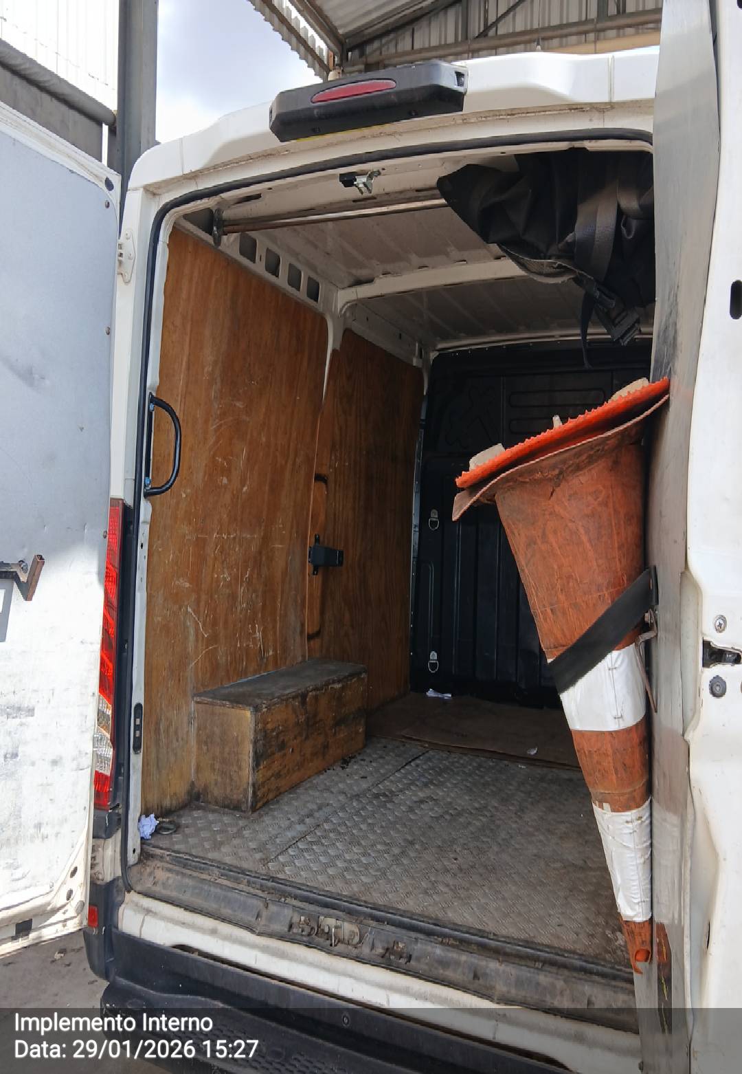 IVECO/DAILY 30-130 VAN