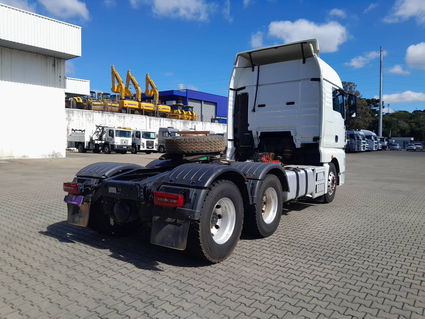 VOLKSWAGEN/29.520 METEOR 6X4