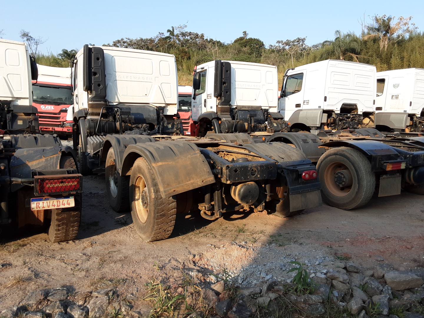 VOLKSWAGEN CONSTELLATION 33.460