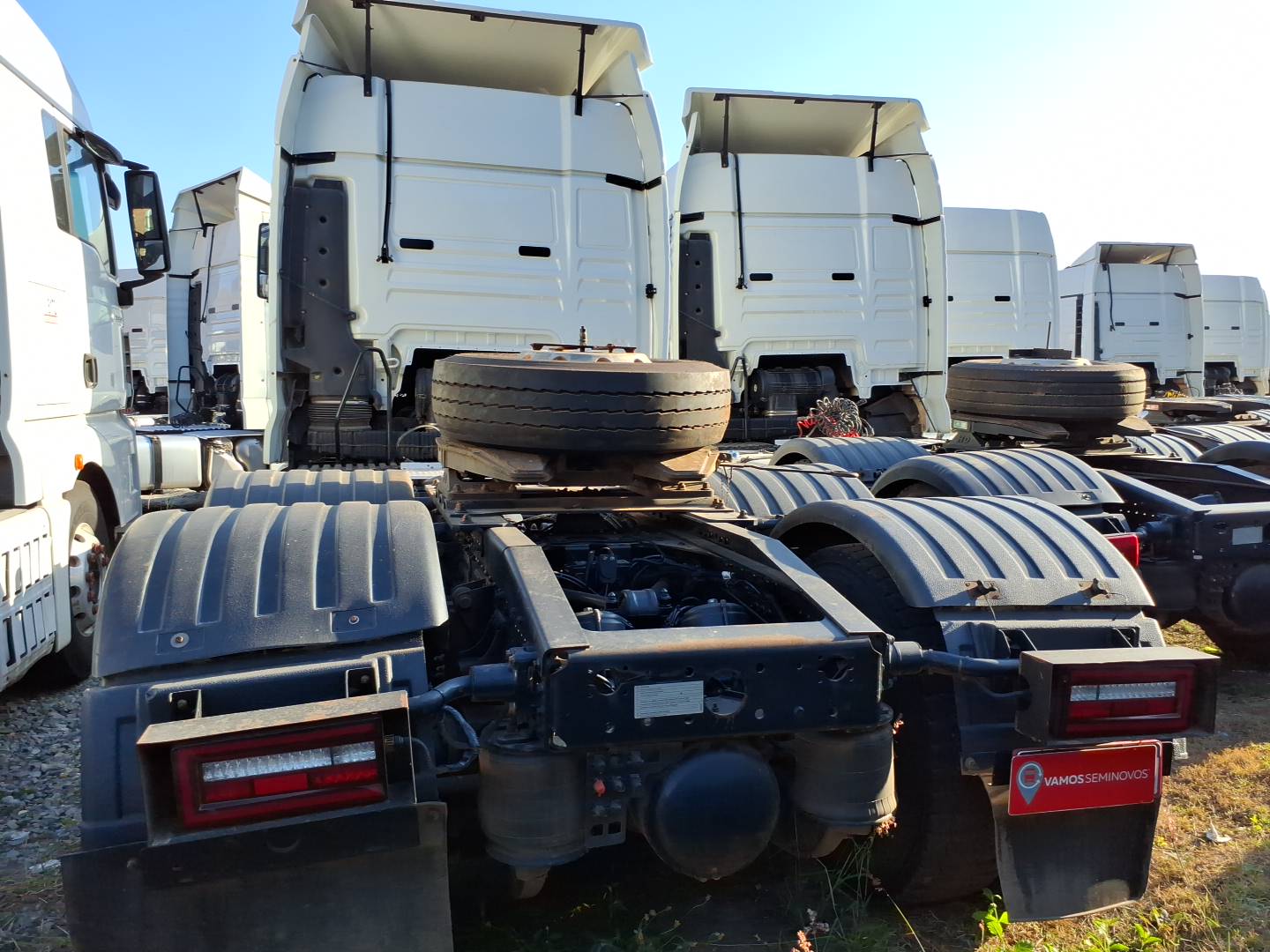 VOLKSWAGEN/29.520 METEOR 6X4