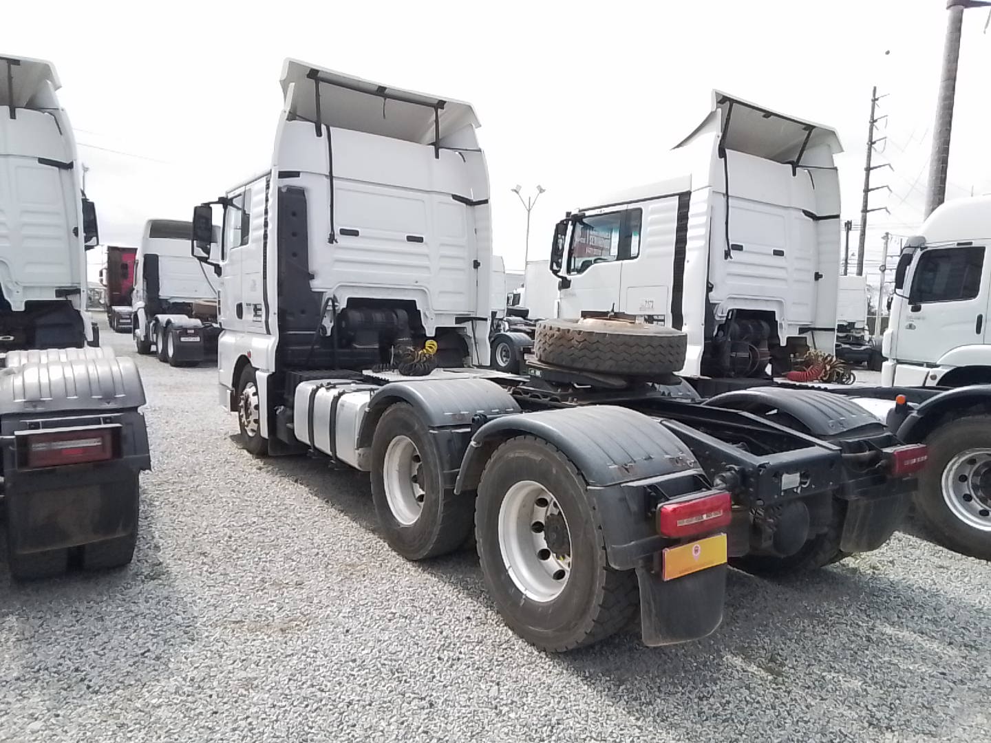 VOLKSWAGEN/29.520 METEOR 6X4