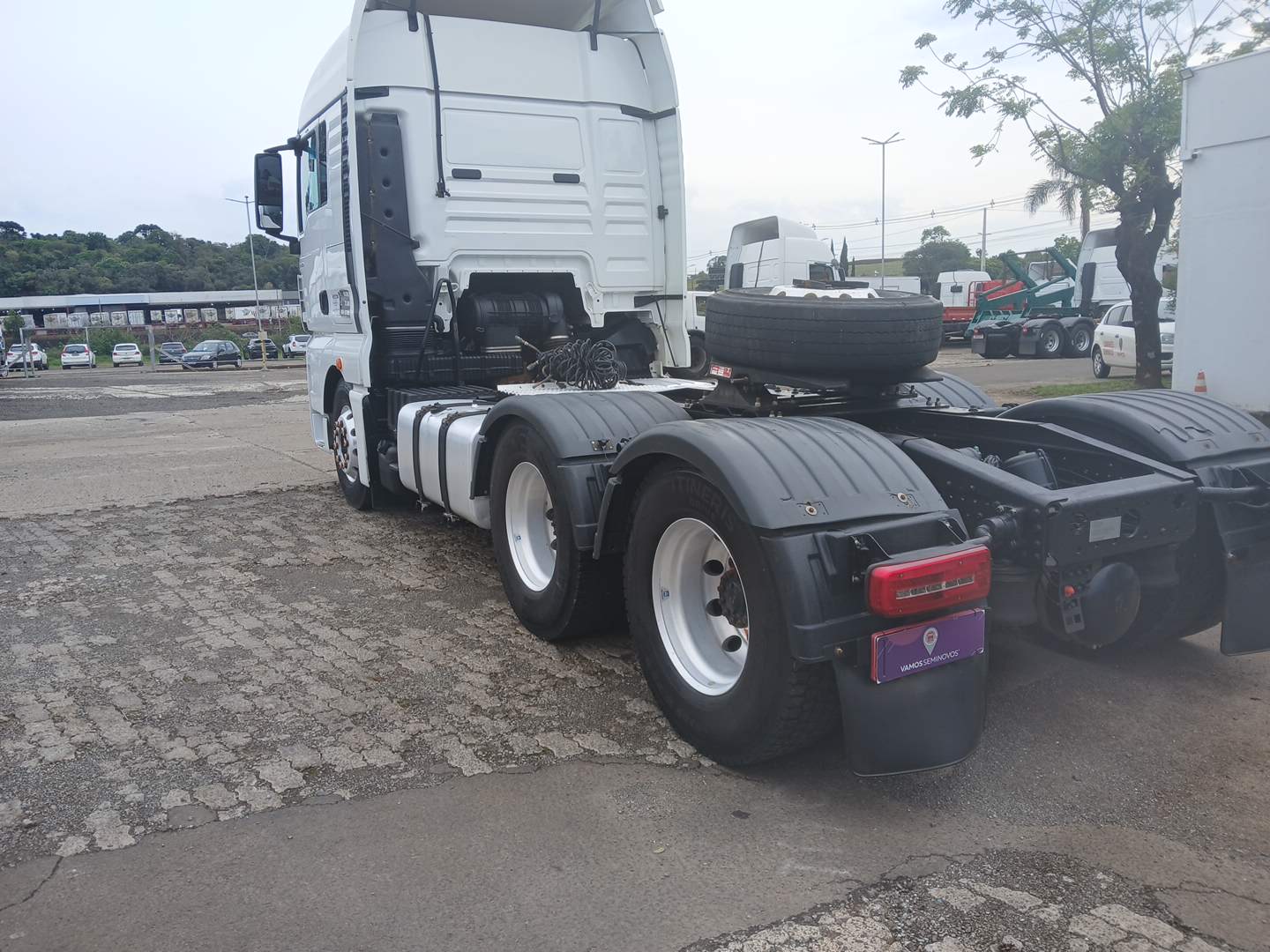 VOLKSWAGEN/29.520 METEOR 6X4