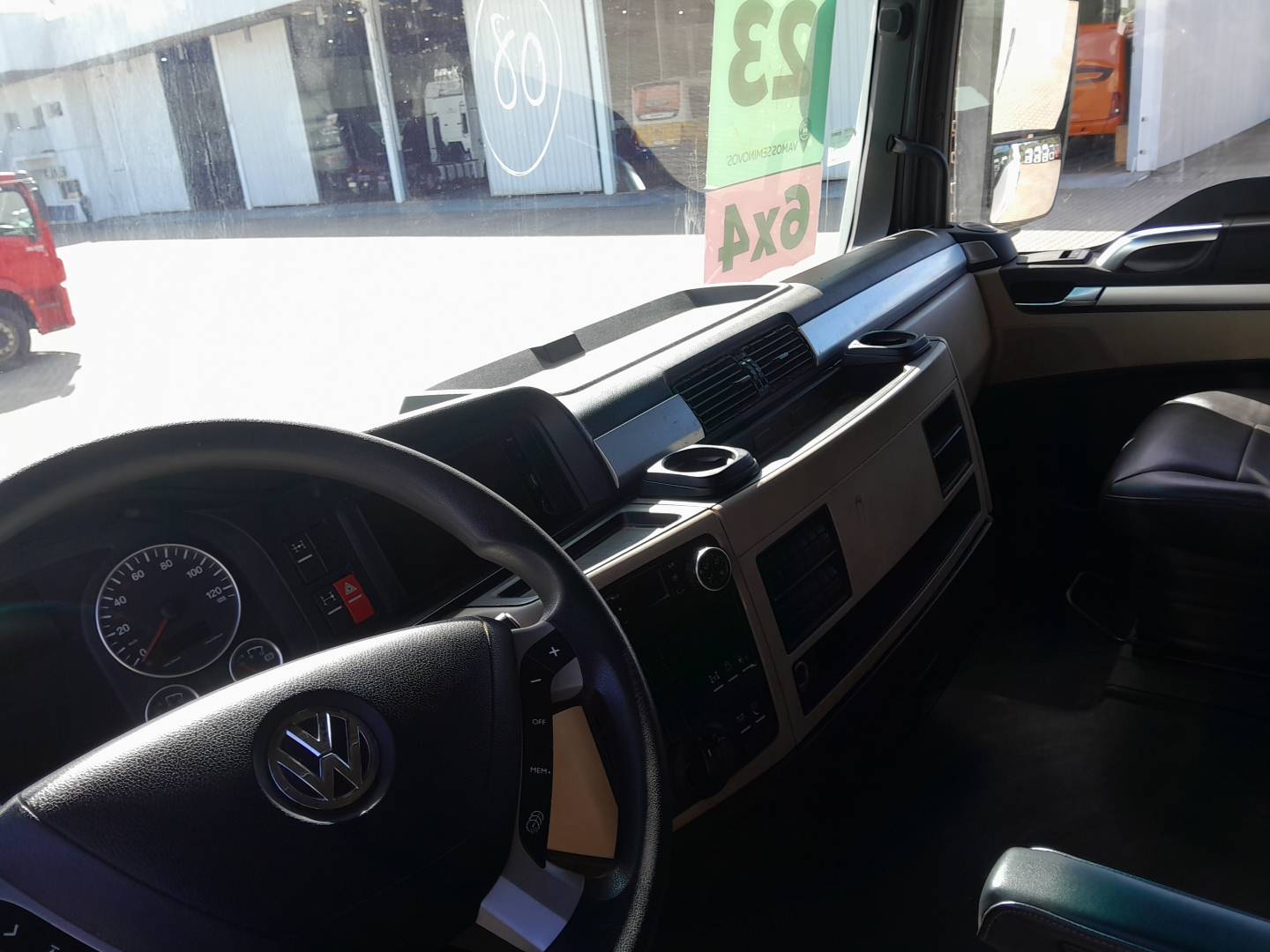 VOLKSWAGEN/29.520 METEOR 6X4