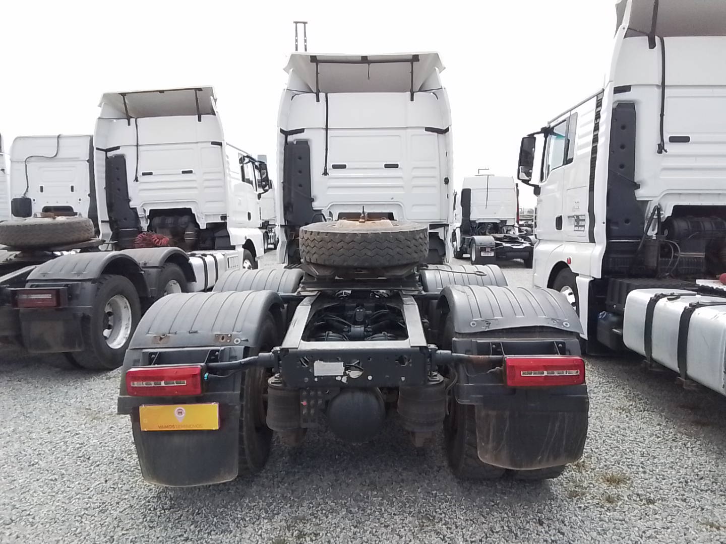 VOLKSWAGEN/29.520 METEOR 6X4