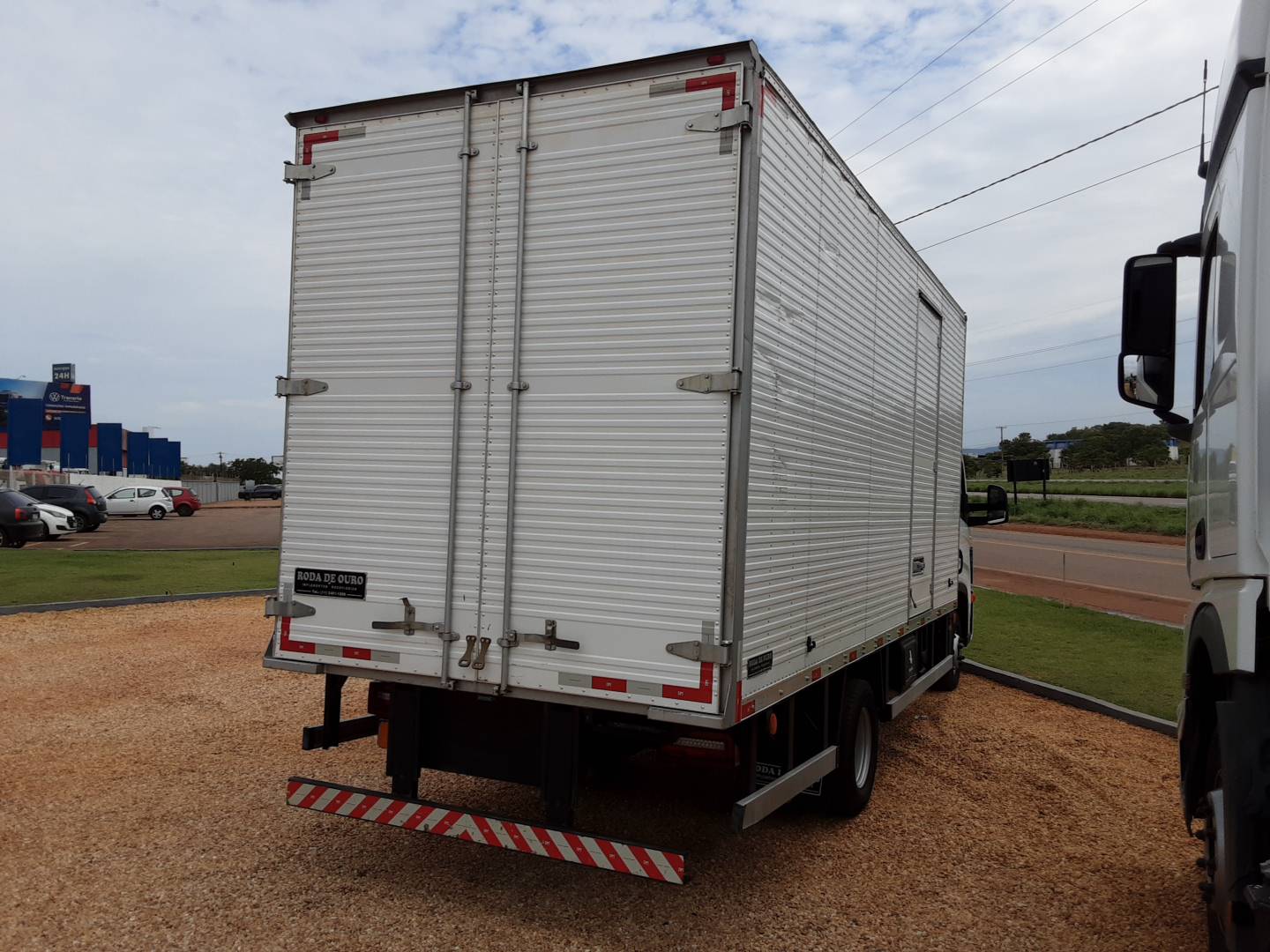 VOLKSWAGEN/6.170 DRF 4X2