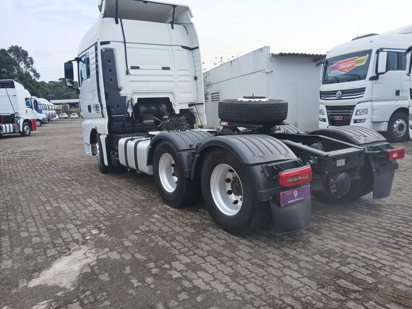 VOLKSWAGEN/29.520 METEOR 6X4