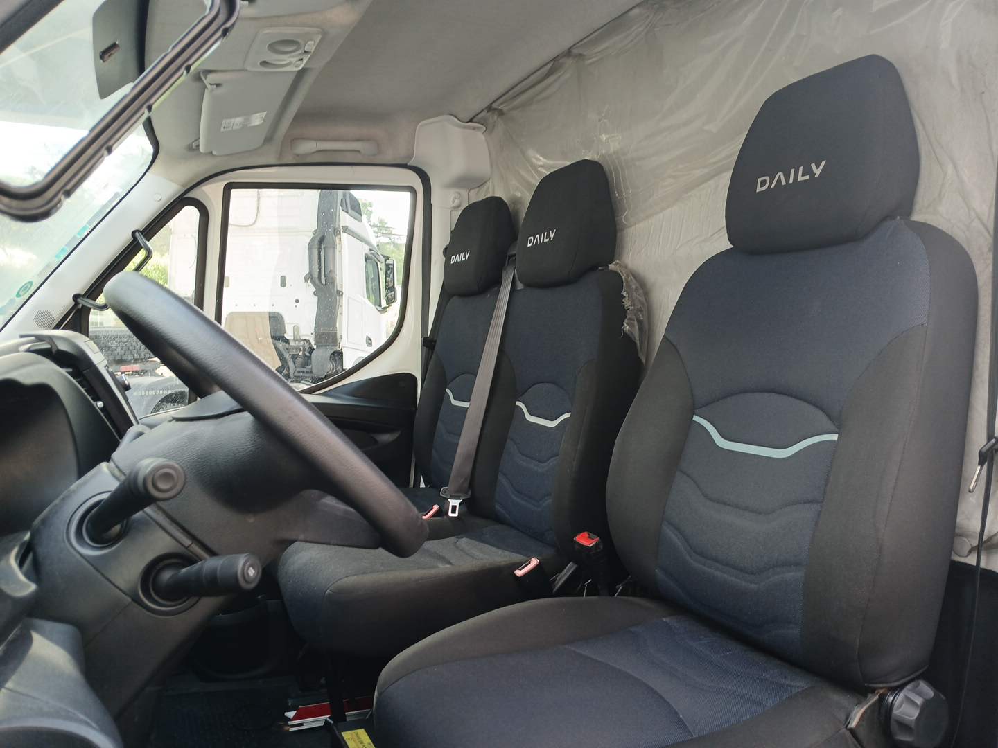 IVECO/DAILY 30-130 VAN