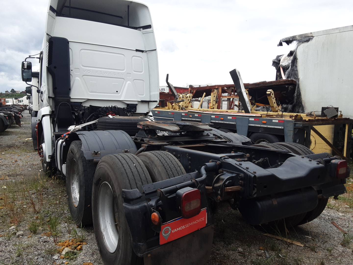 VOLKSWAGEN CONSTELLATION 25.420