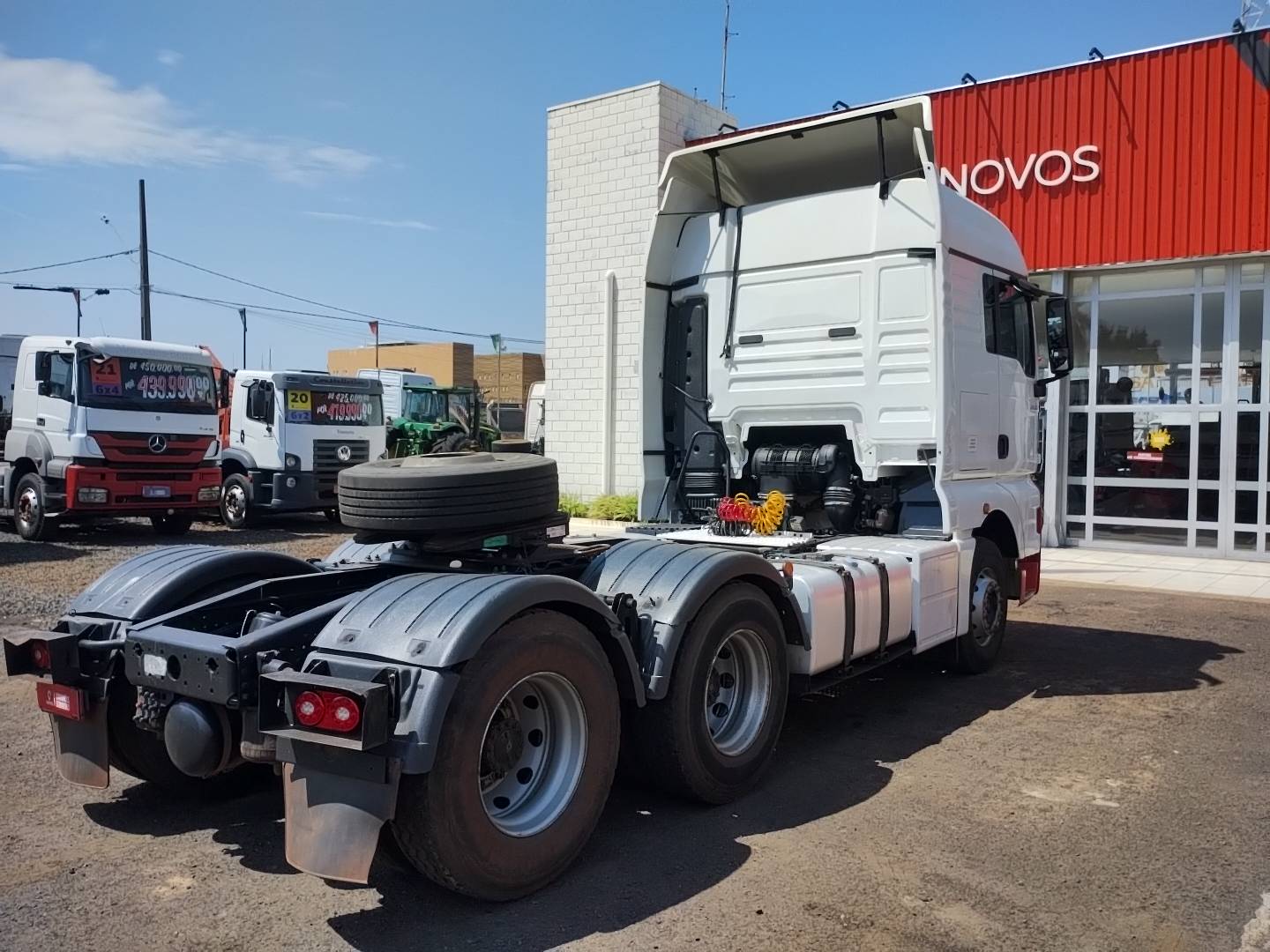 VOLKSWAGEN/29.520 METEOR 6X4