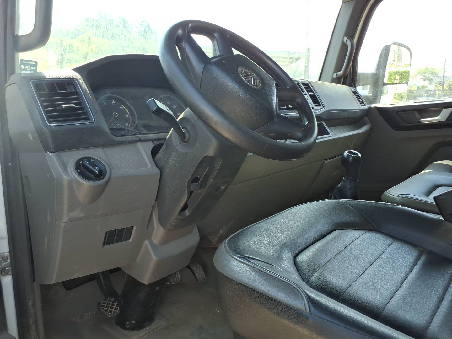 VOLKSWAGEN/11.180 DRC 4X2