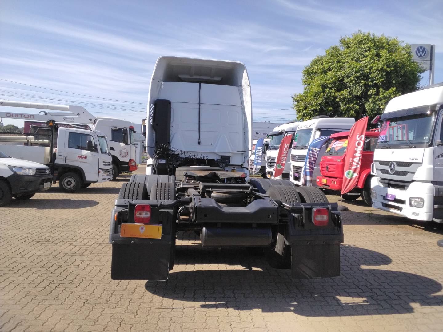 VOLKSWAGEN CONSTELLATION 25.420