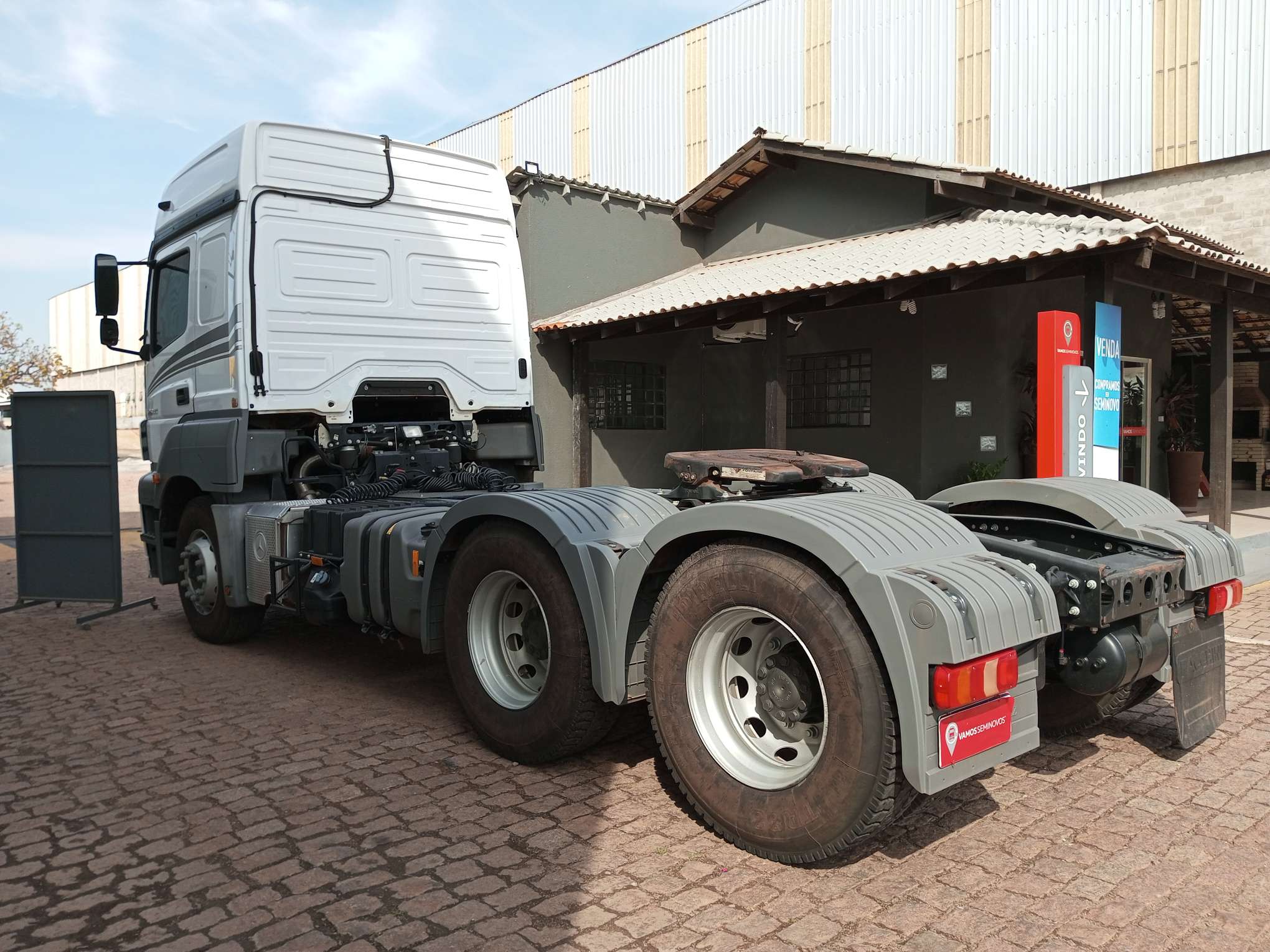 MERCEDES/-BENZ/AXOR 2644 LS 6X4