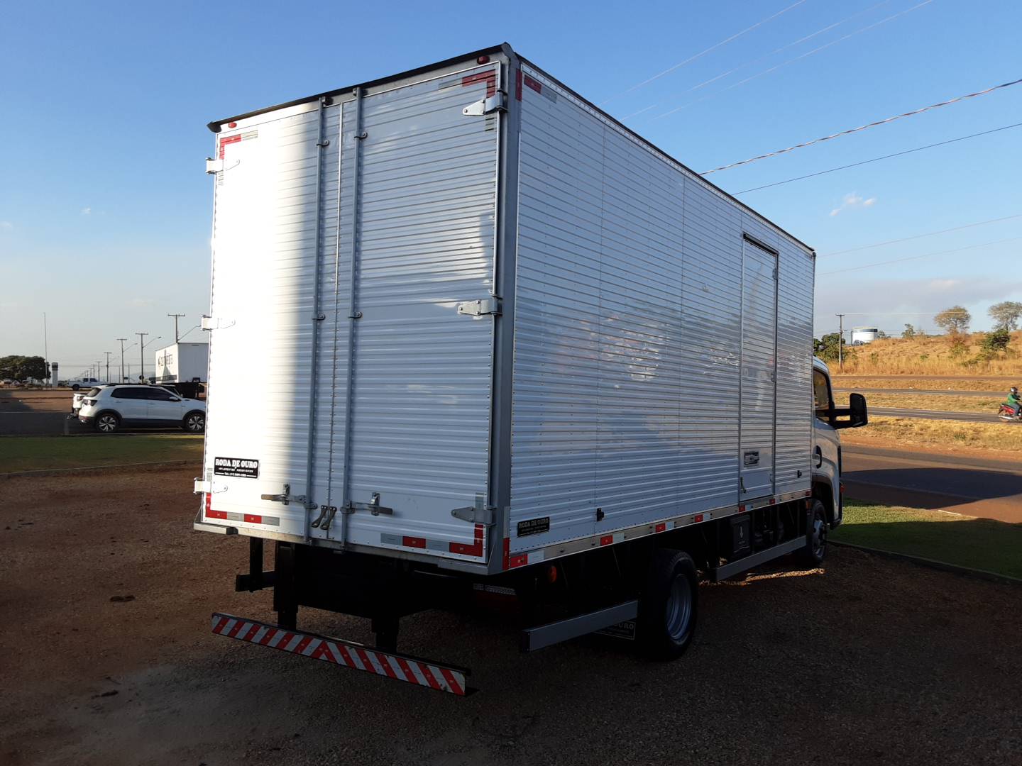 VOLKSWAGEN/6.170 DRF 4X2