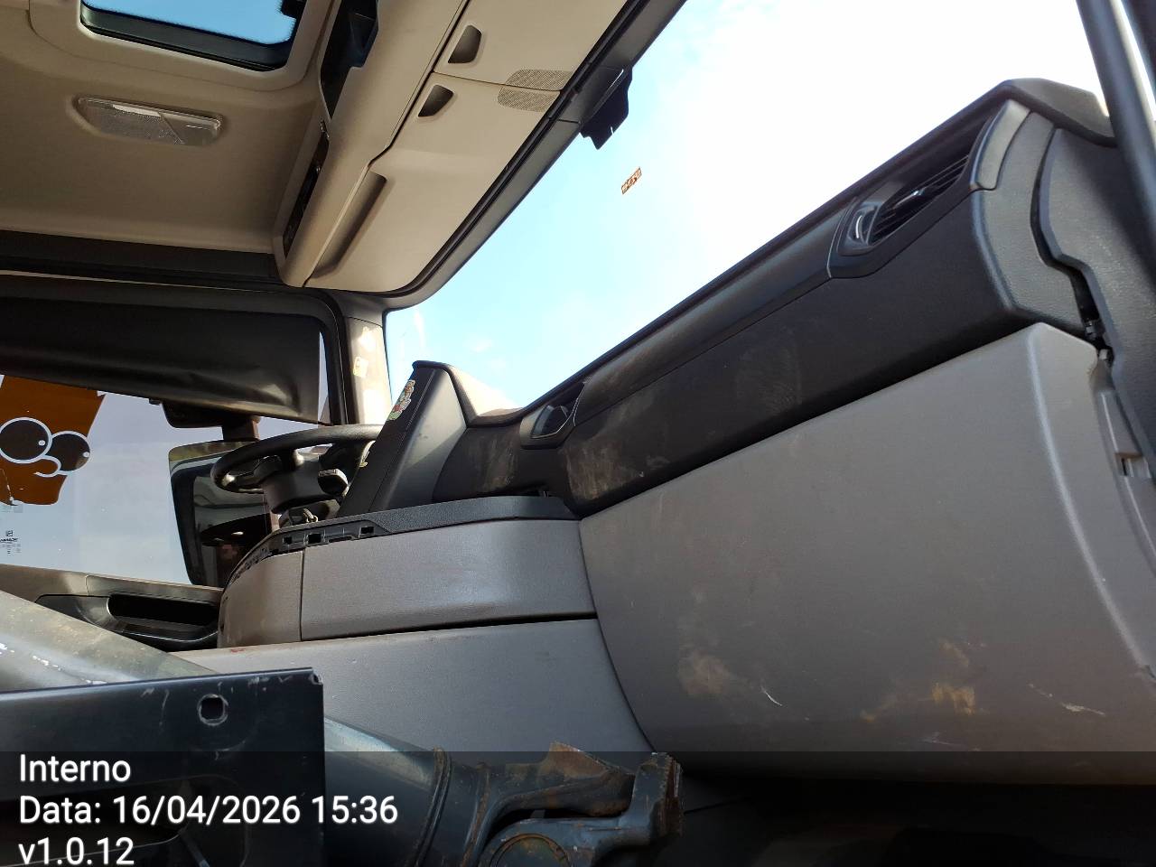 SCANIA/G560 A XT CABINE SIMPLES