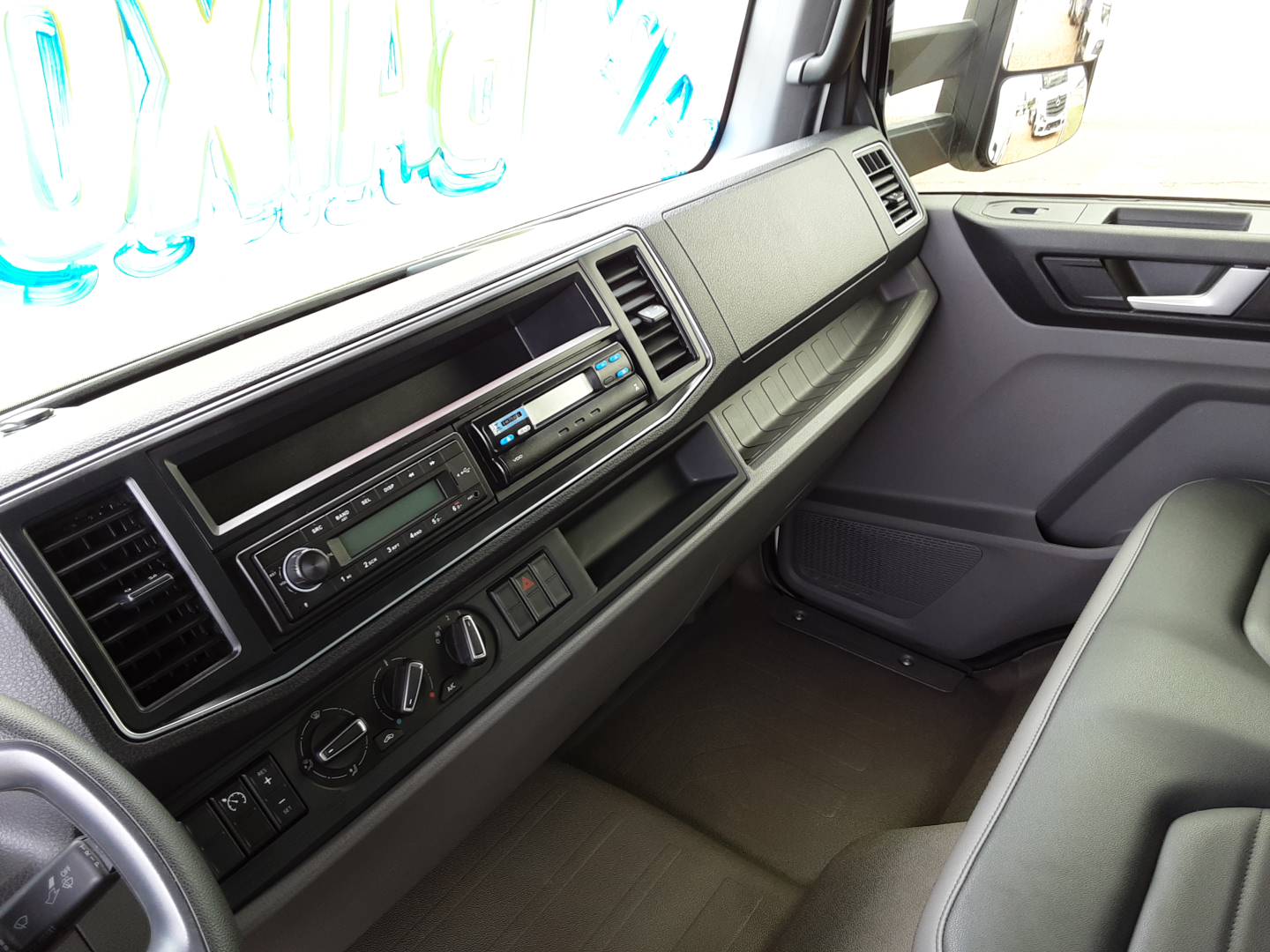 VOLKSWAGEN/6.170 DRF 4X2