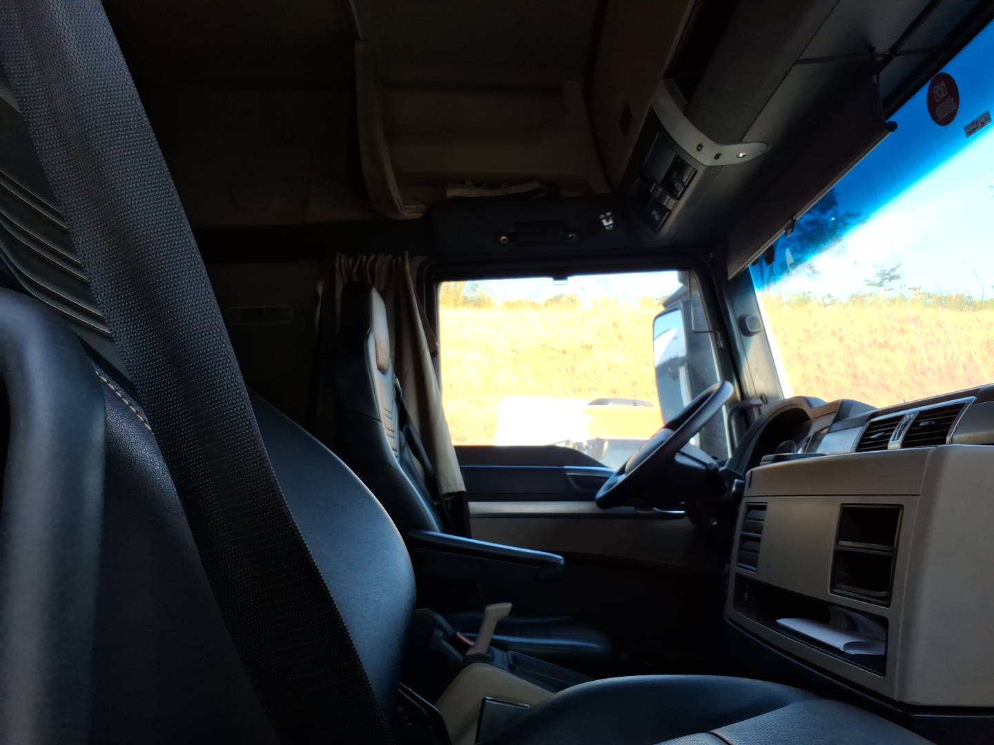 VOLKSWAGEN/29.520 METEOR 6X4