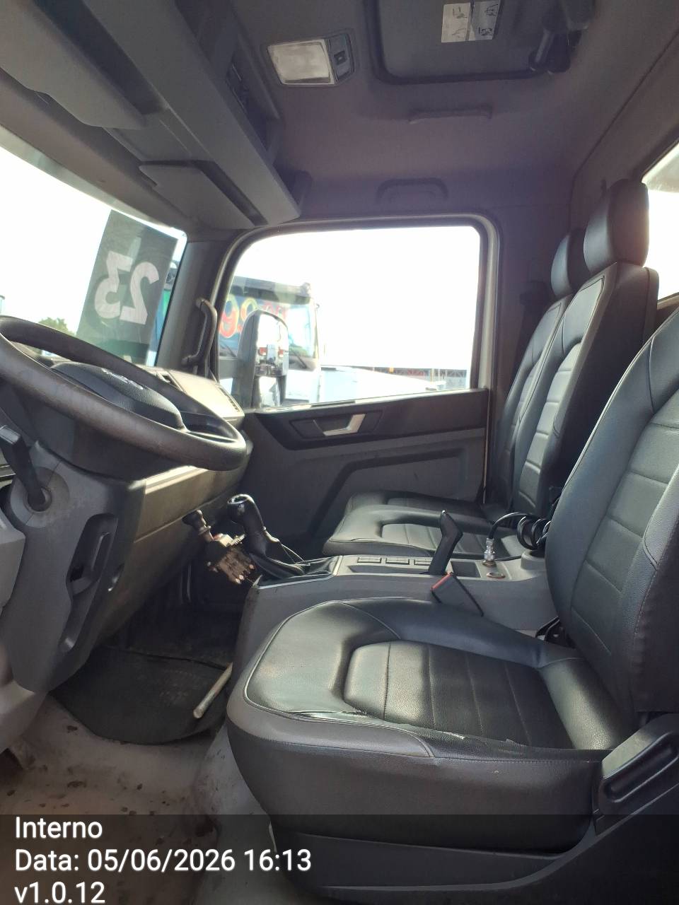 VOLKSWAGEN/11.180 DRC 4X2
