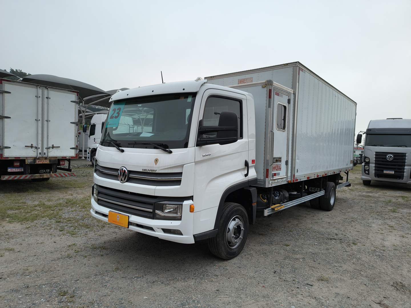 VOLKSWAGEN/11.180 DRC 4X2
