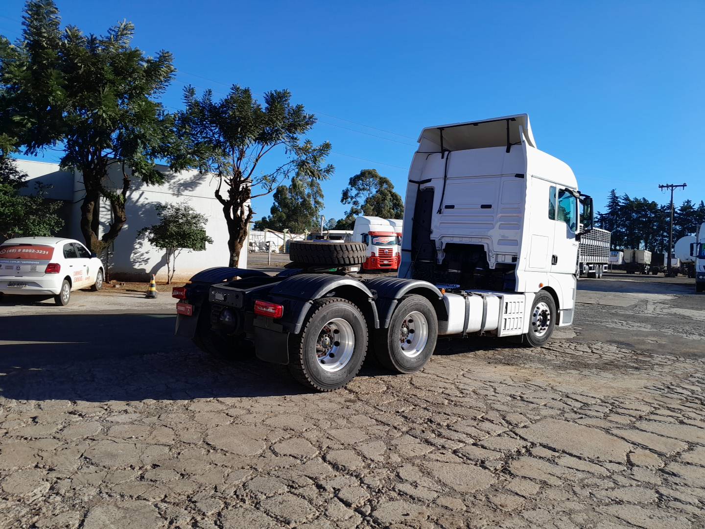 VOLKSWAGEN/29.520 METEOR 6X4