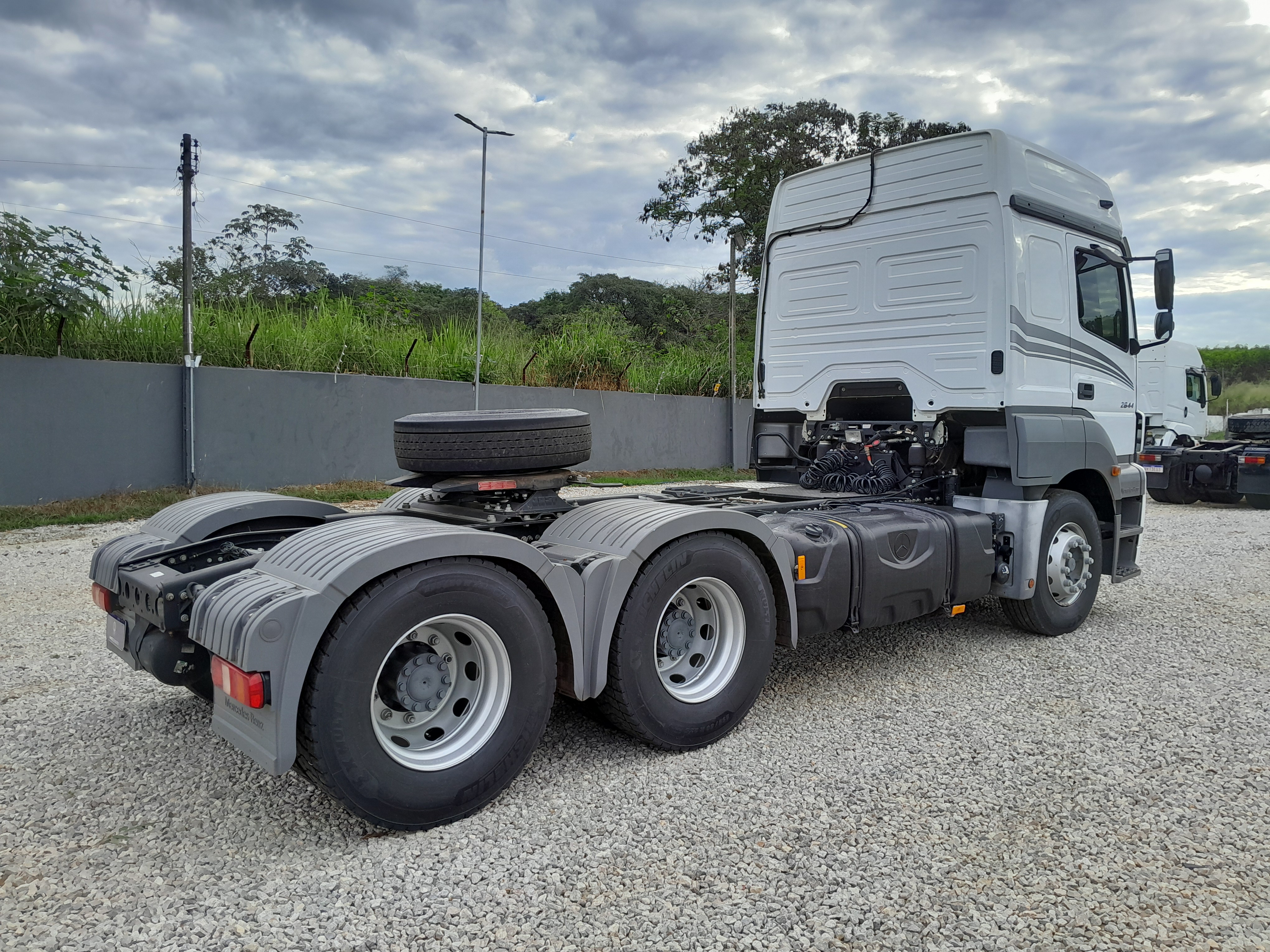 MERCEDES-BENZ/AXOR 2644 LS 6X4