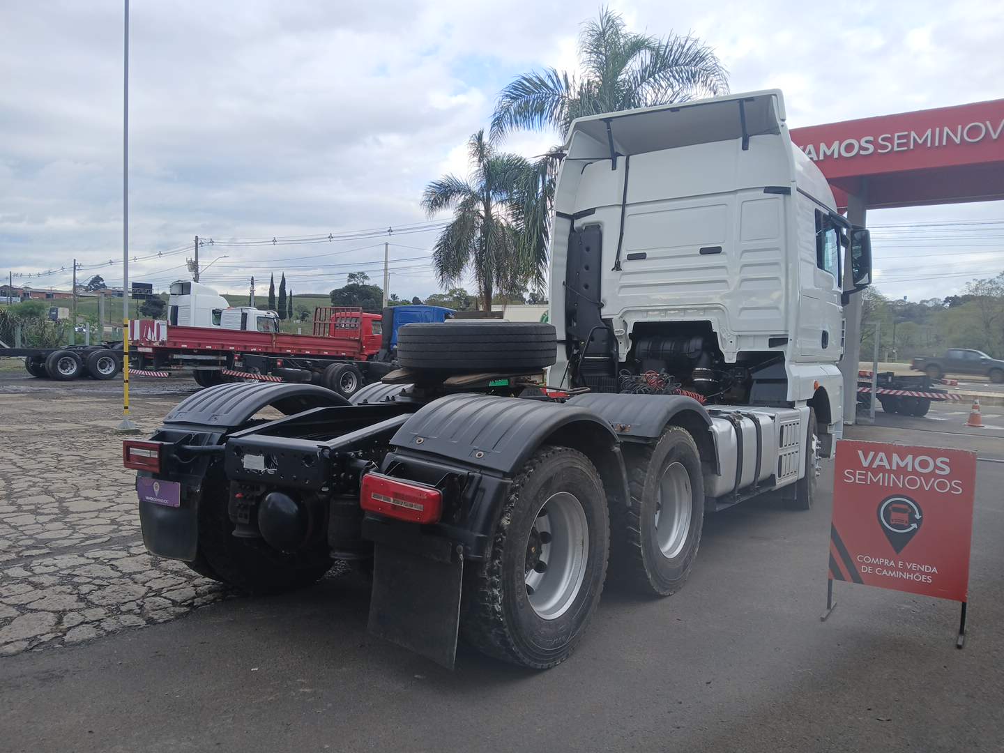 VOLKSWAGEN/29.520 METEOR 6X4