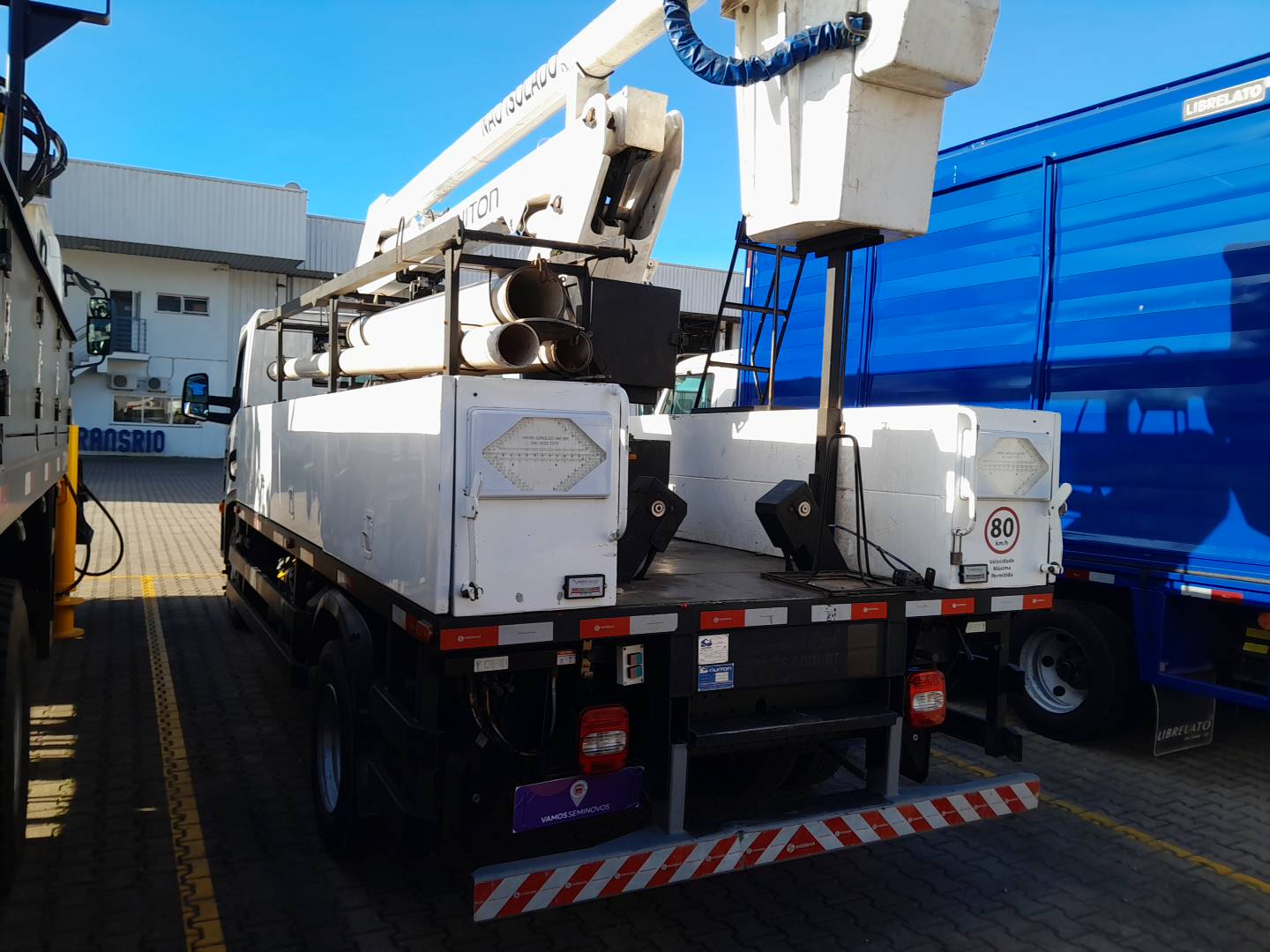 VOLKSWAGEN/11.180 DRC 4X2