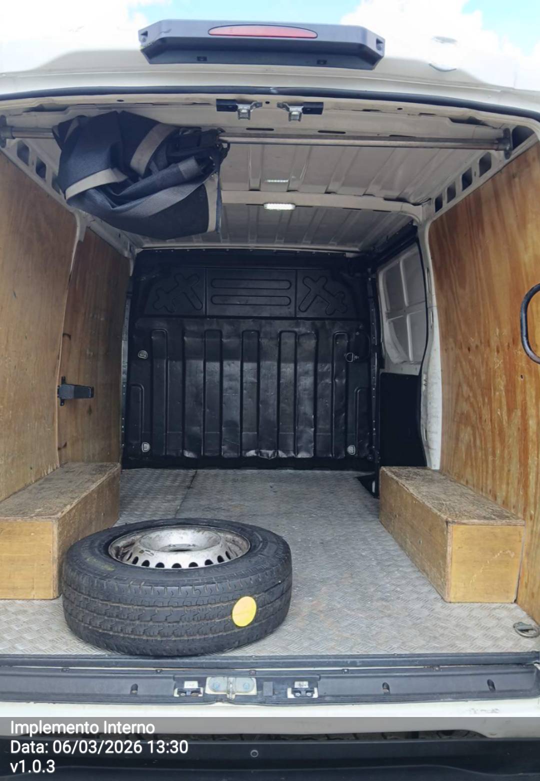 IVECO/DAILY 30-130 VAN