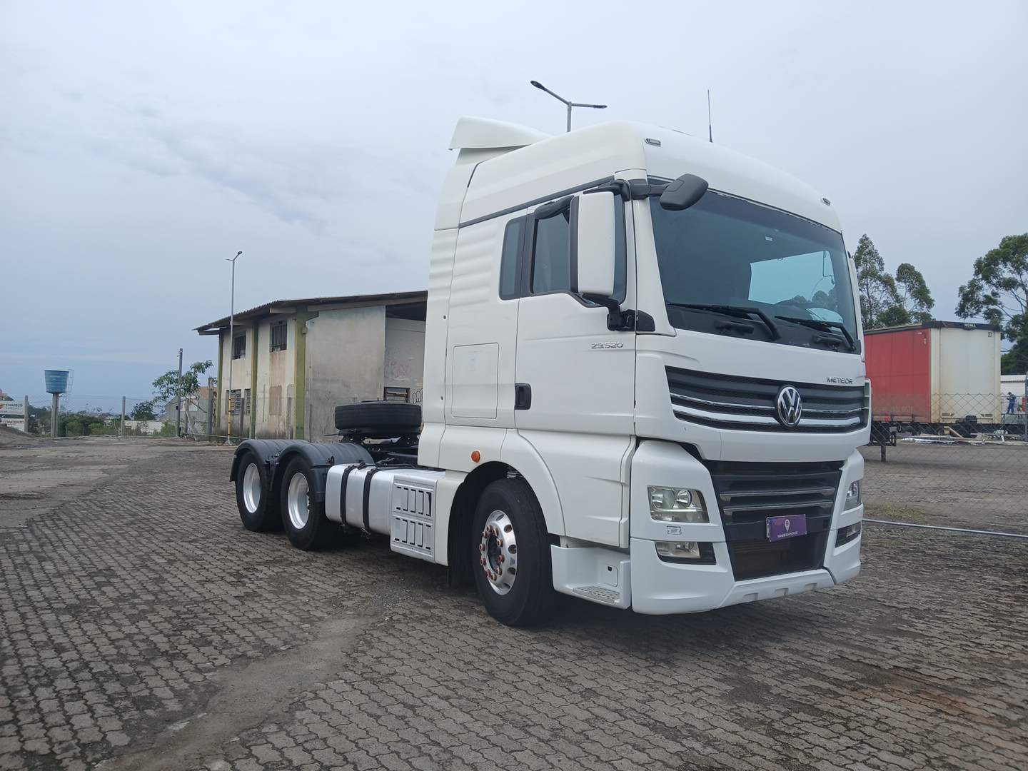 VOLKSWAGEN/29.520 METEOR 6X4