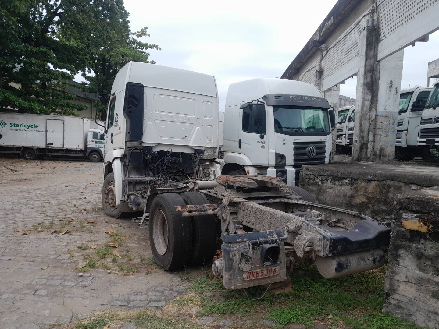 VOLKSWAGEN CONSTELLATION 25.420