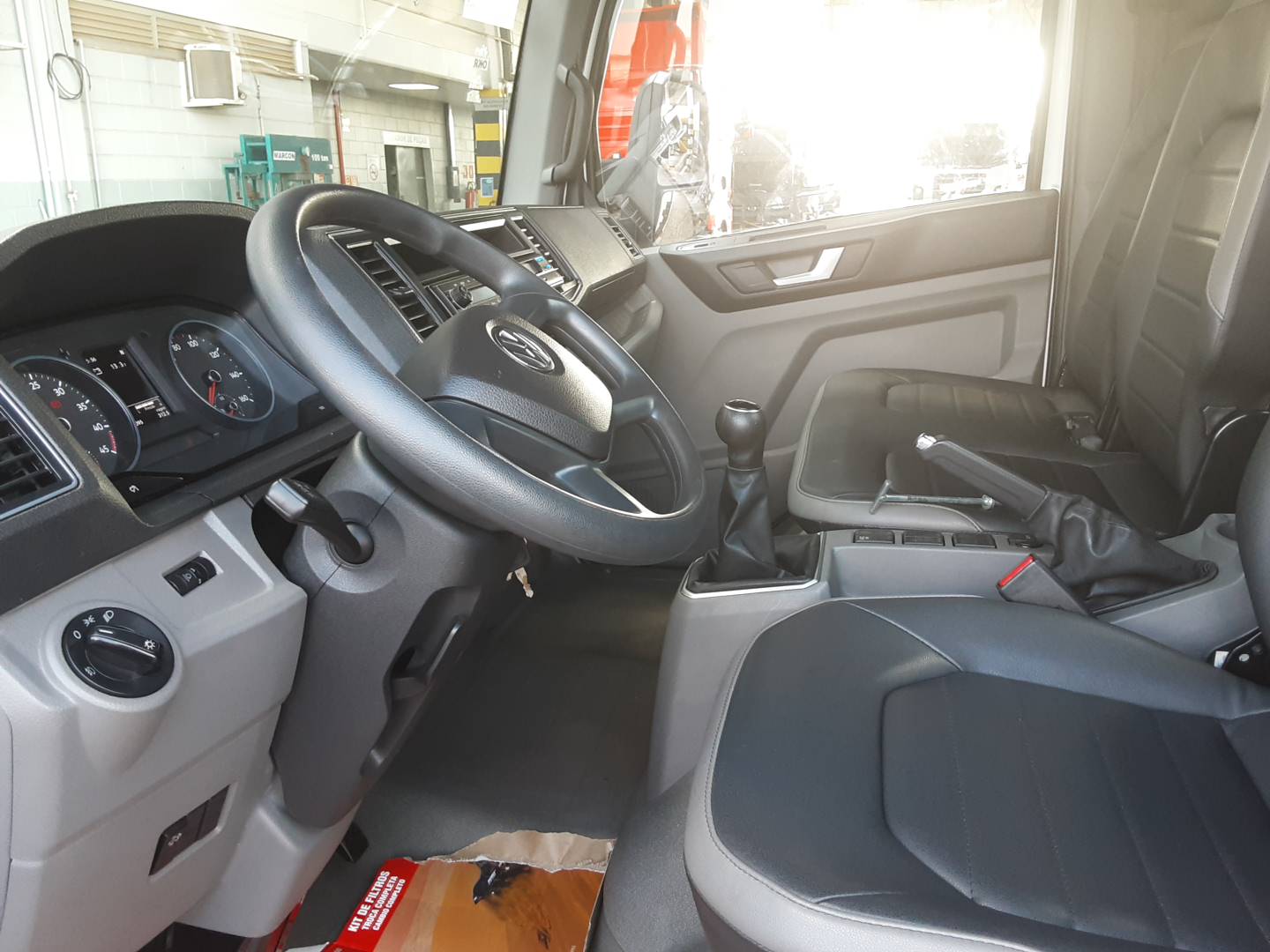 VOLKSWAGEN/6.170 DRF 4X2