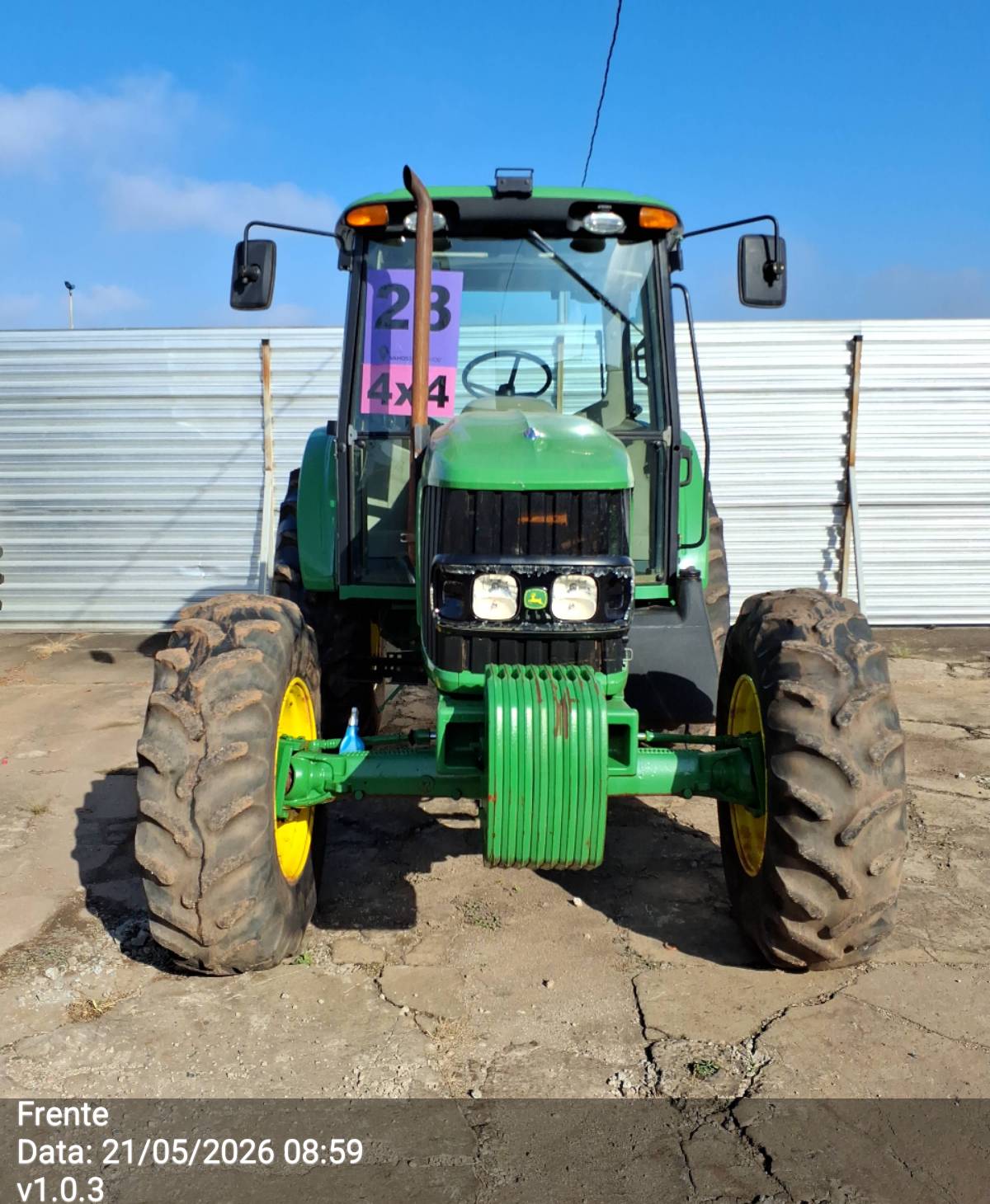 TRATOR 6100J