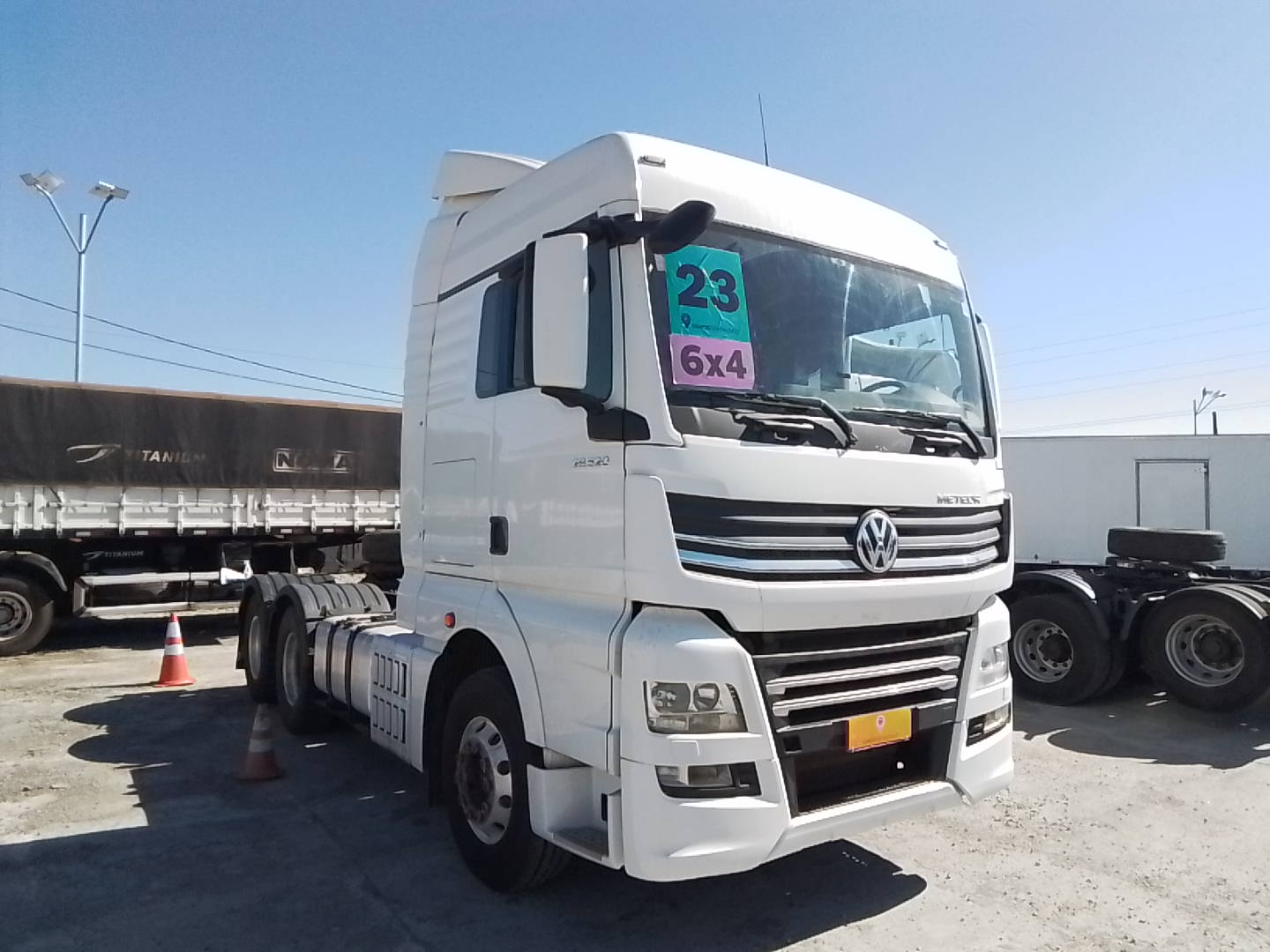 VOLKSWAGEN/29.520 METEOR 6X4