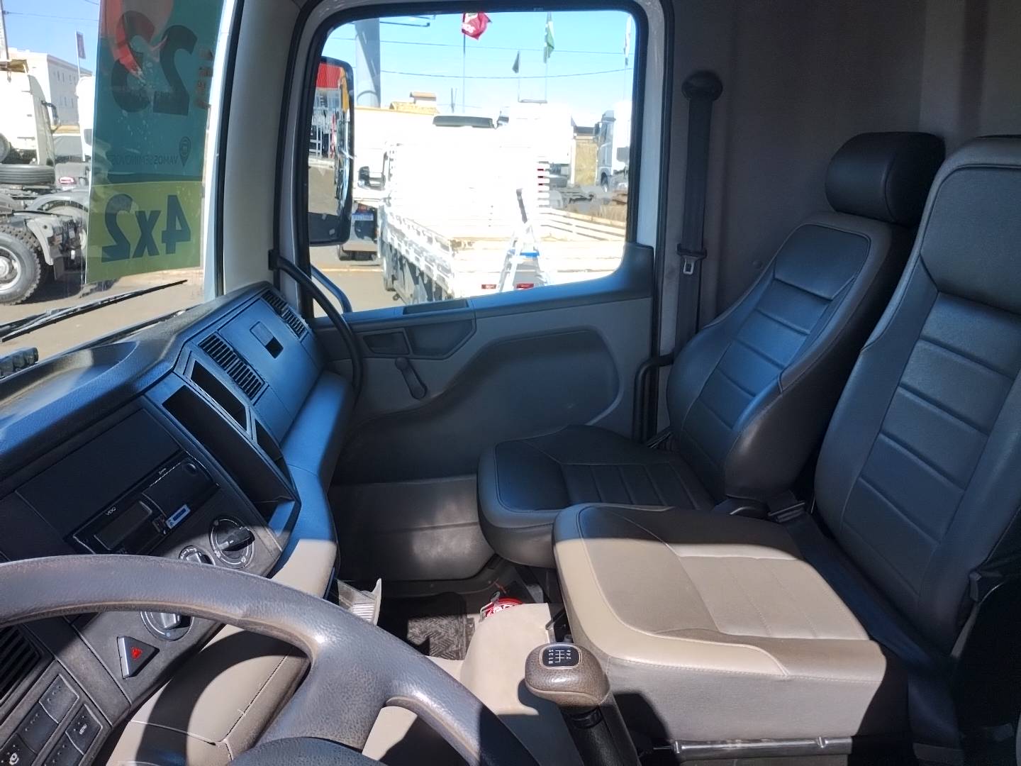 17-230 E CONSTELLATION 2P (DIESEL)(E5)