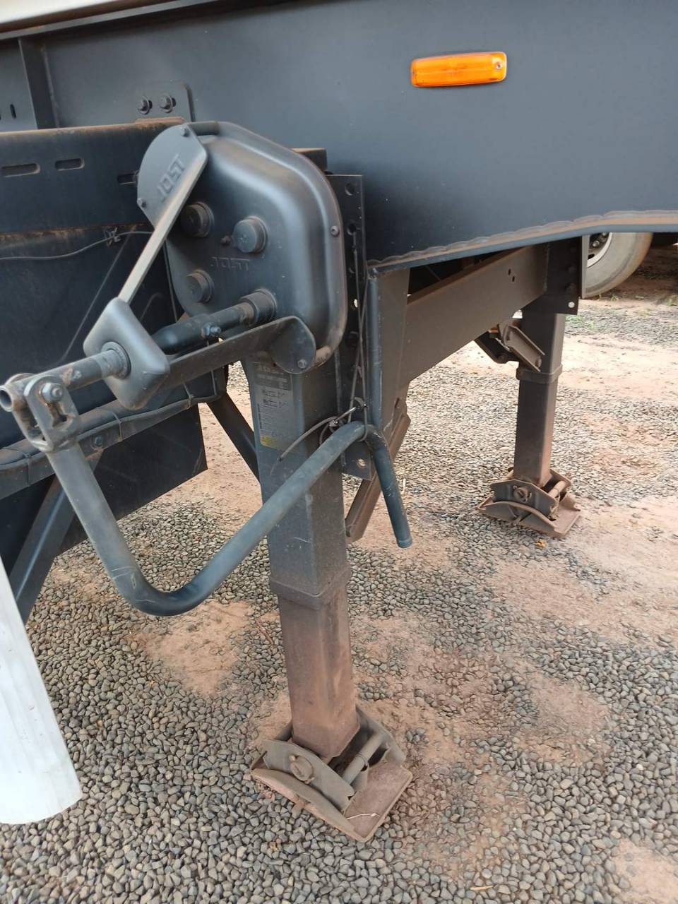 RODOTREM BASCULANTE