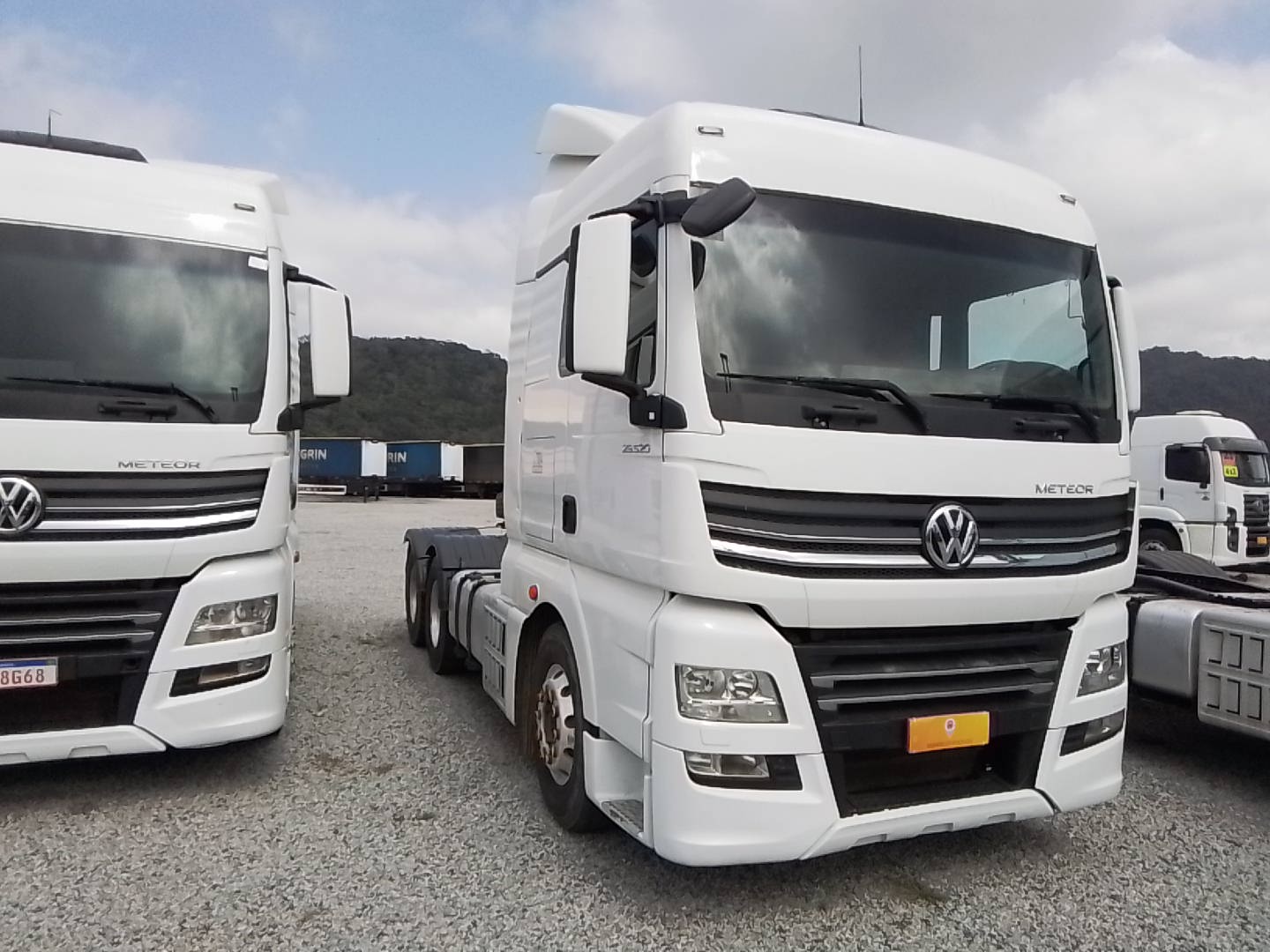 VOLKSWAGEN/29.520 METEOR 6X4