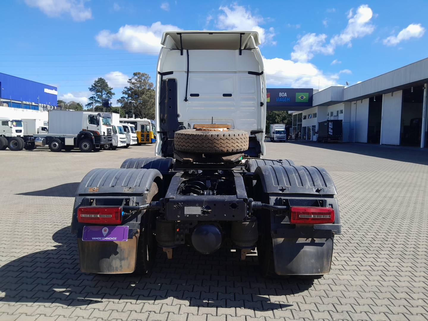 VOLKSWAGEN/29.520 METEOR 6X4