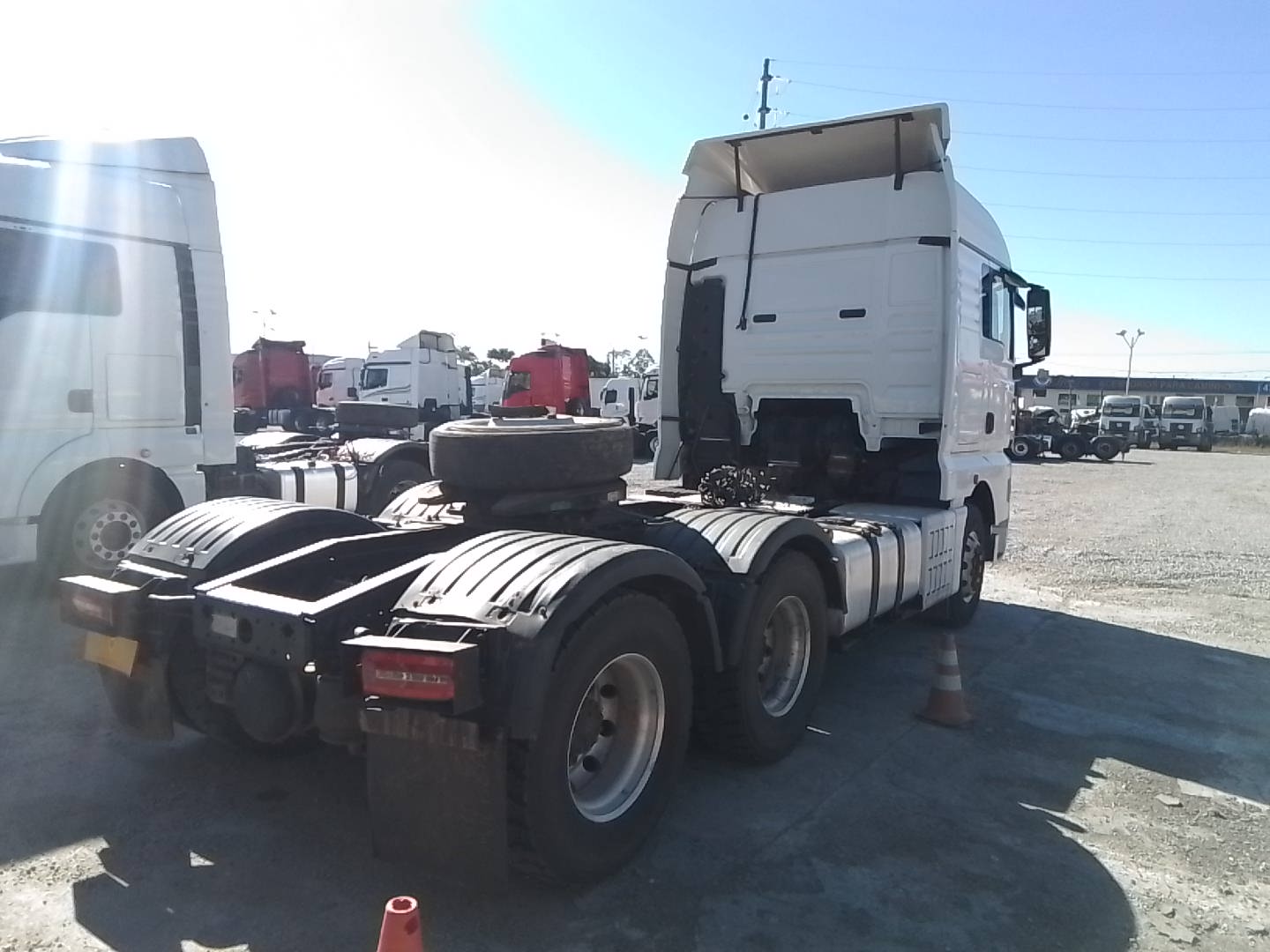 VOLKSWAGEN/29.520 METEOR 6X4