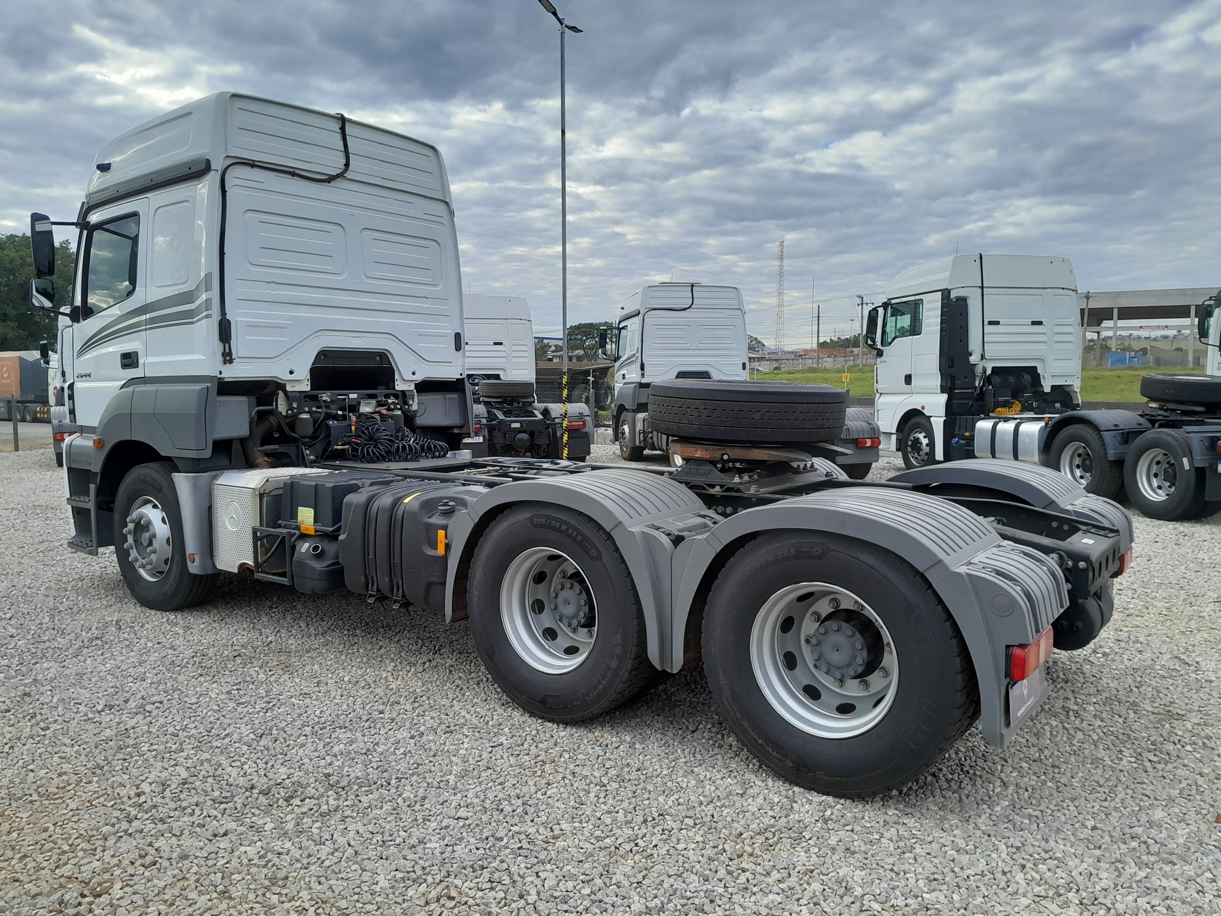 MERCEDES-BENZ/AXOR 2644 LS 6X4