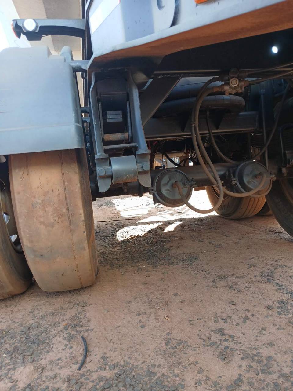 RODOTREM BASCULANTE