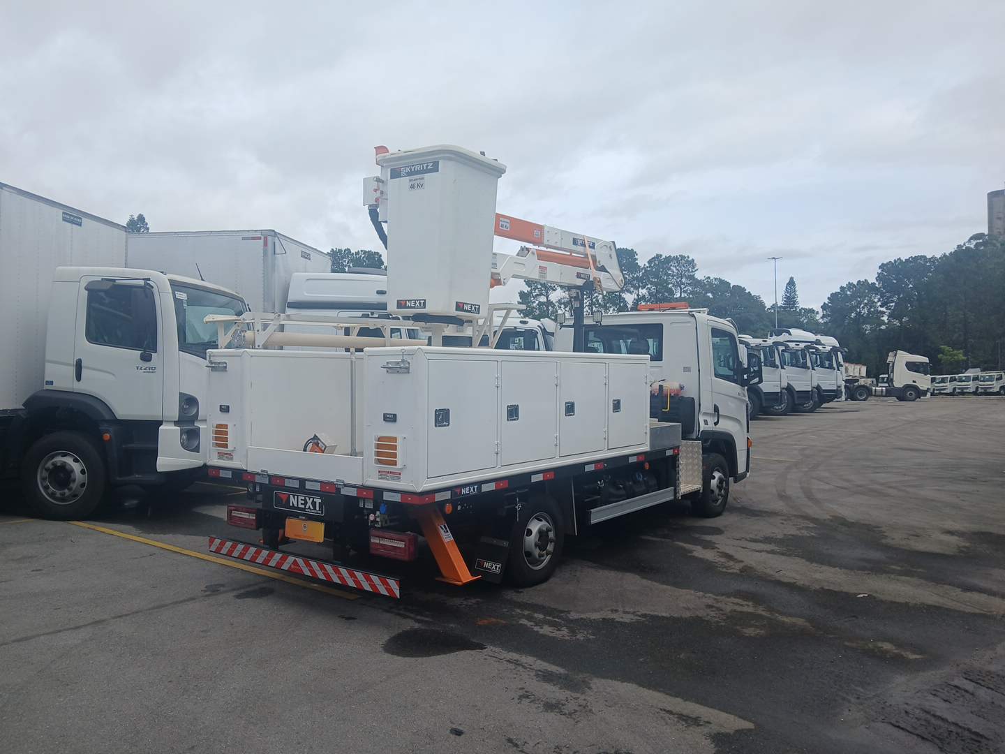 VOLKSWAGEN/EXPRESS DRF 4X2