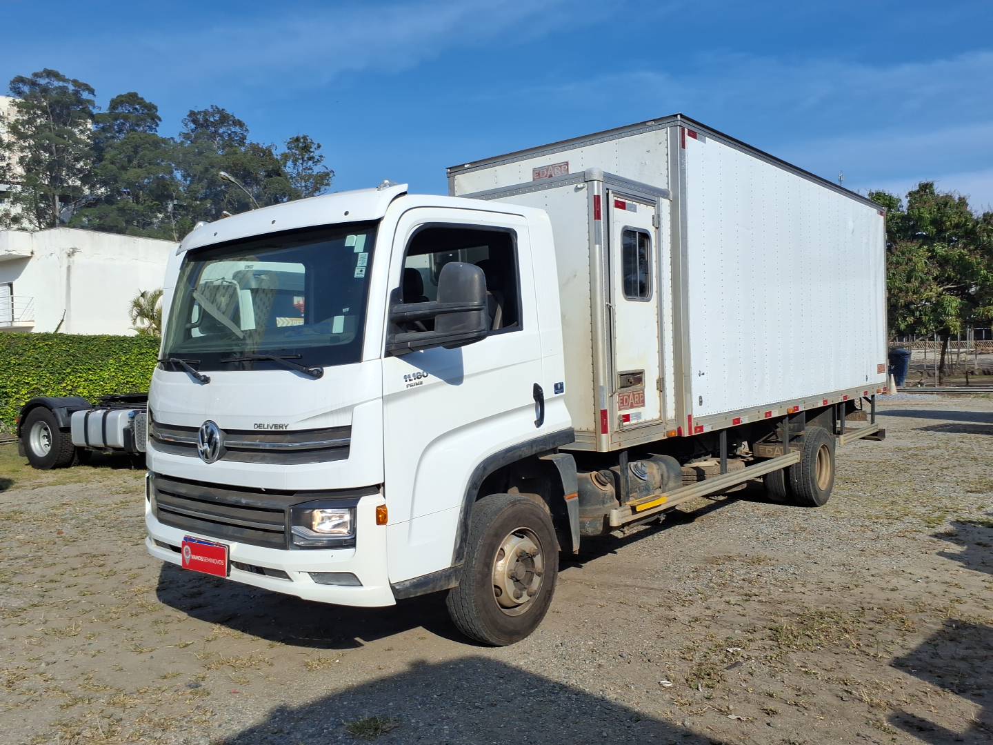 VOLKSWAGEN/11.180 DRC 4X2
